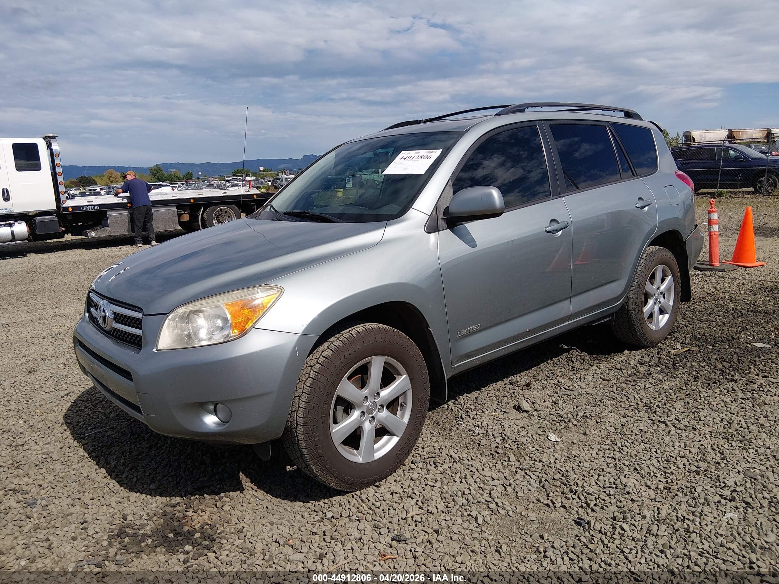 2007 Toyota Rav4 Limited Зеленый vin: JTMBD31V576050425