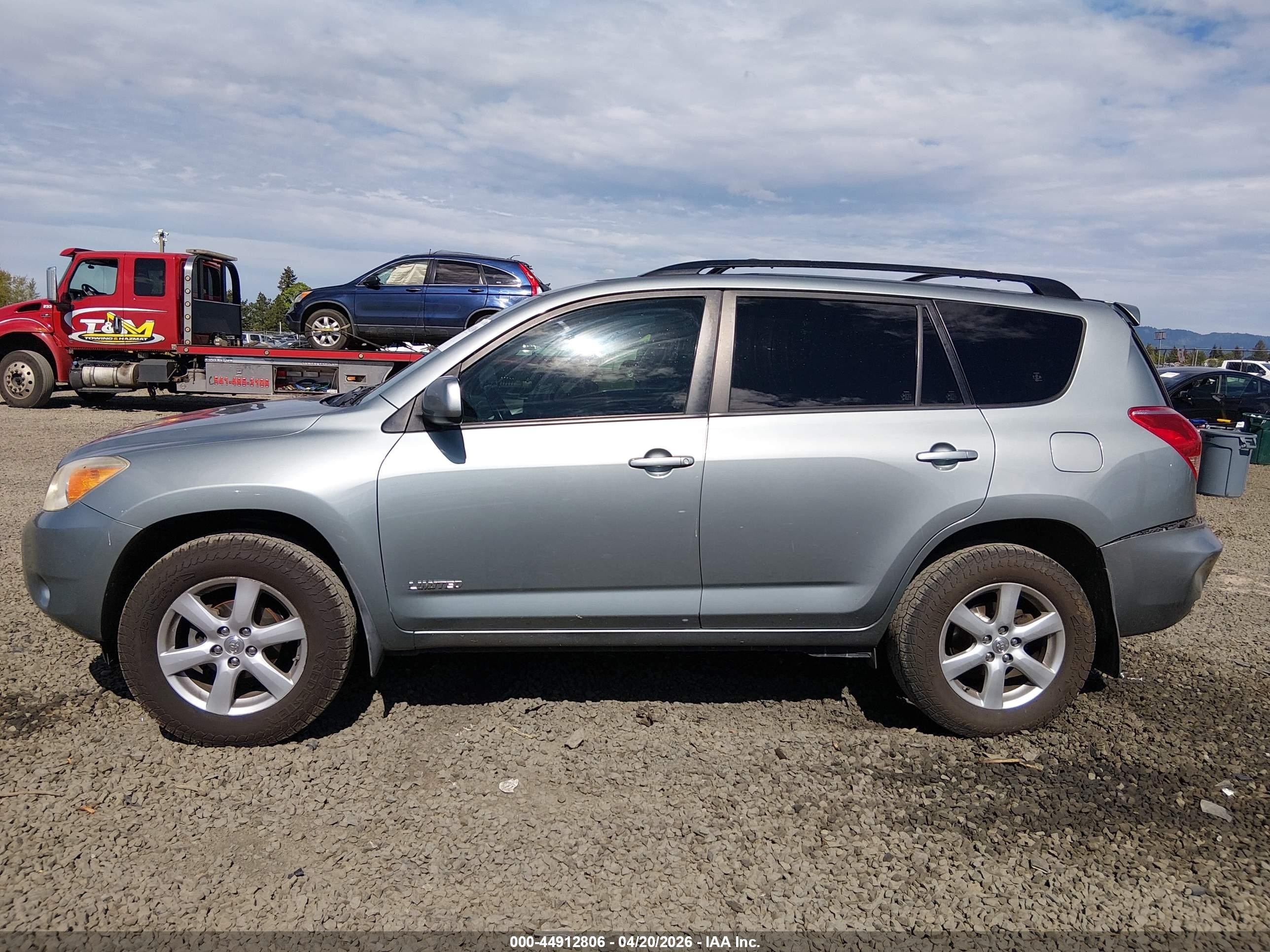 2007 Toyota Rav4 Limited Зеленый vin: JTMBD31V576050425