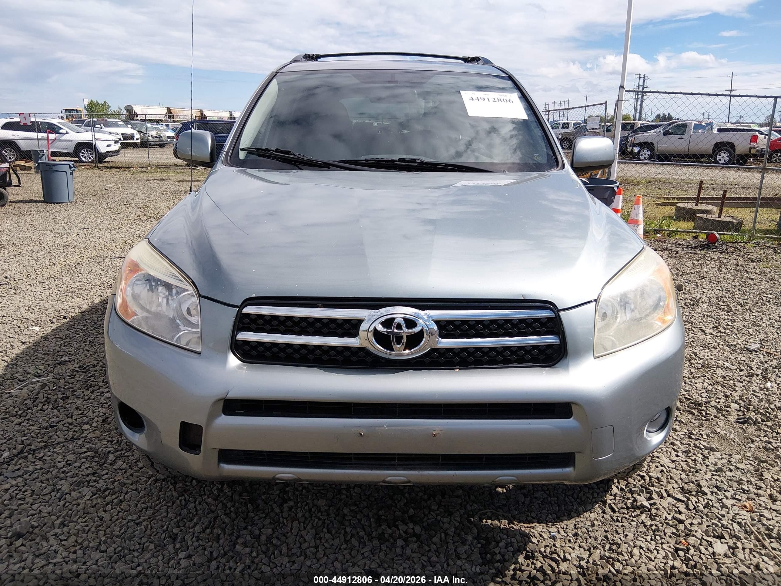 2007 Toyota Rav4 Limited Зеленый vin: JTMBD31V576050425