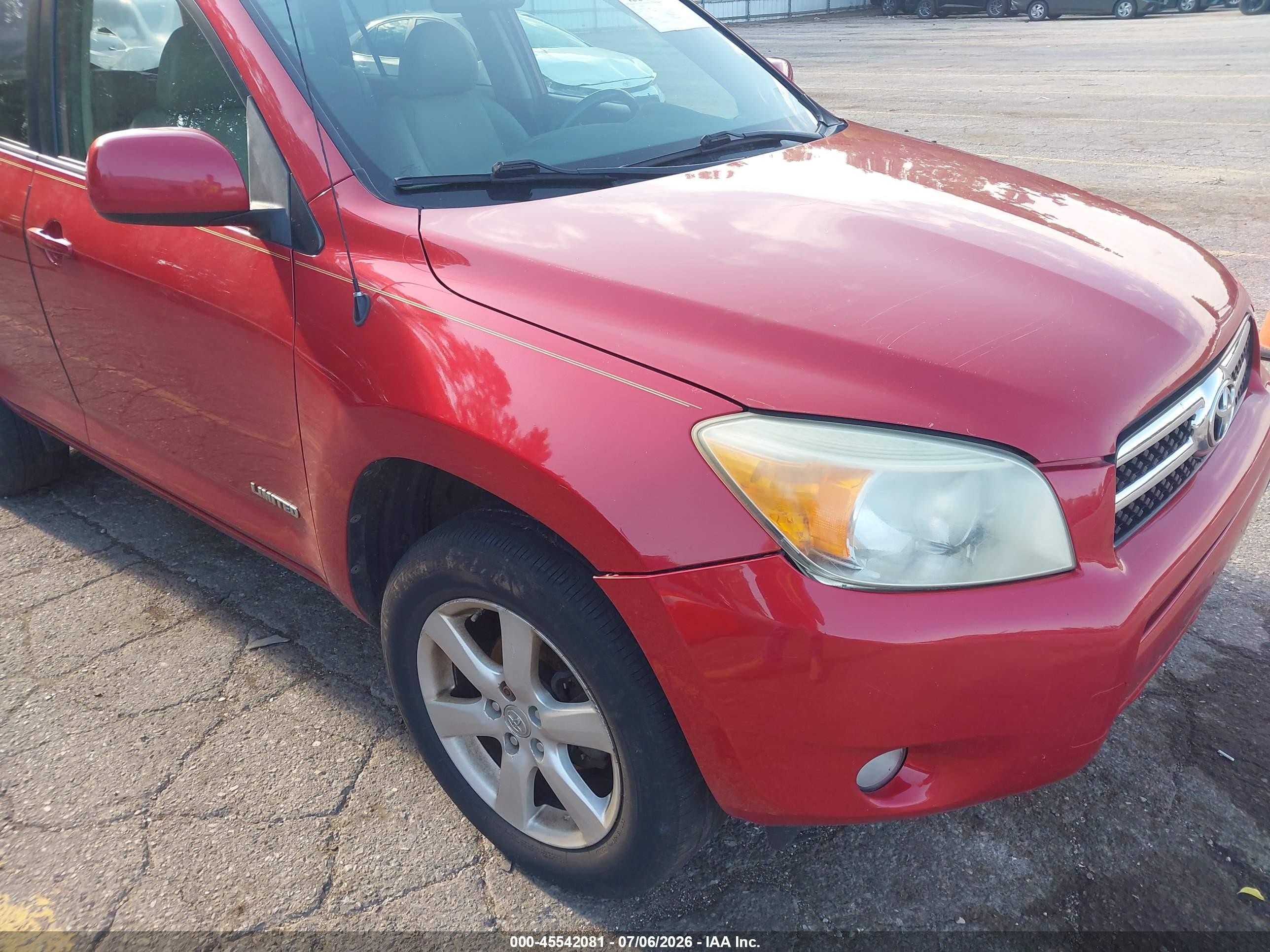 2008 Toyota Rav4 Limited Red vin: JTMBD31V585132694