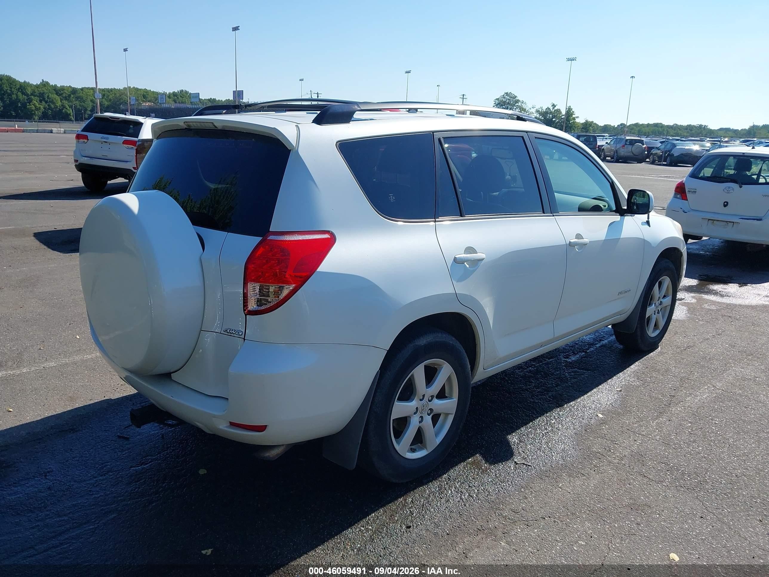 2008 Toyota Rav4 Limited White vin: JTMBD31V585136776