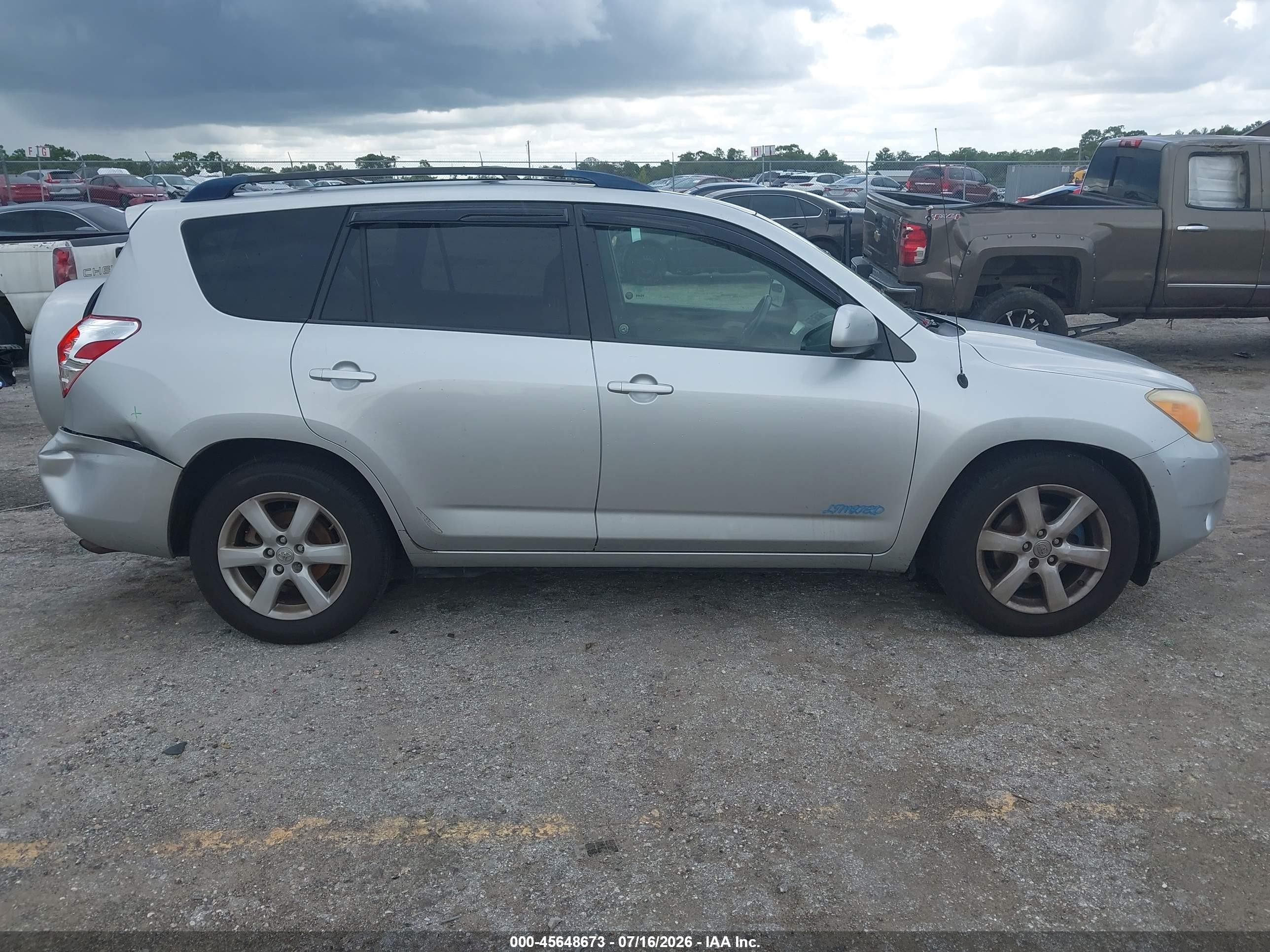 2008 Toyota Rav4 Limited Silver vin: JTMBD31V586088349