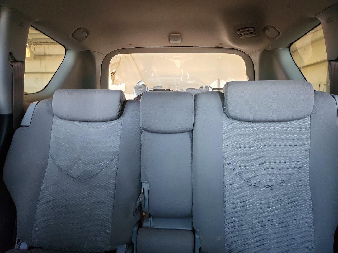 2006 Toyota Rav4 Limited White vin: JTMBD31V666022406