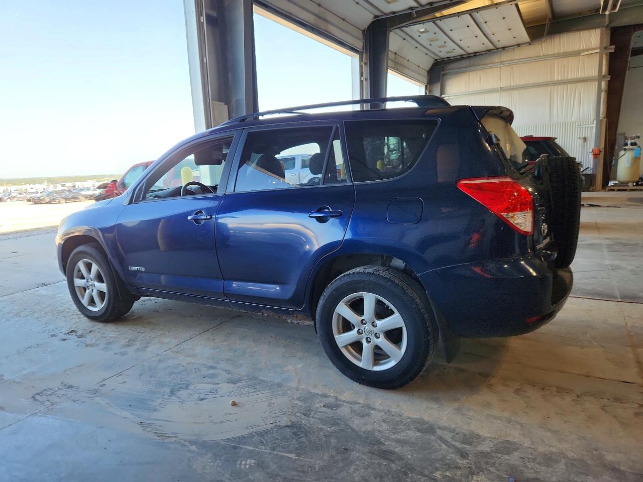 2006 Toyota Rav4 Limited White vin: JTMBD31V666022406