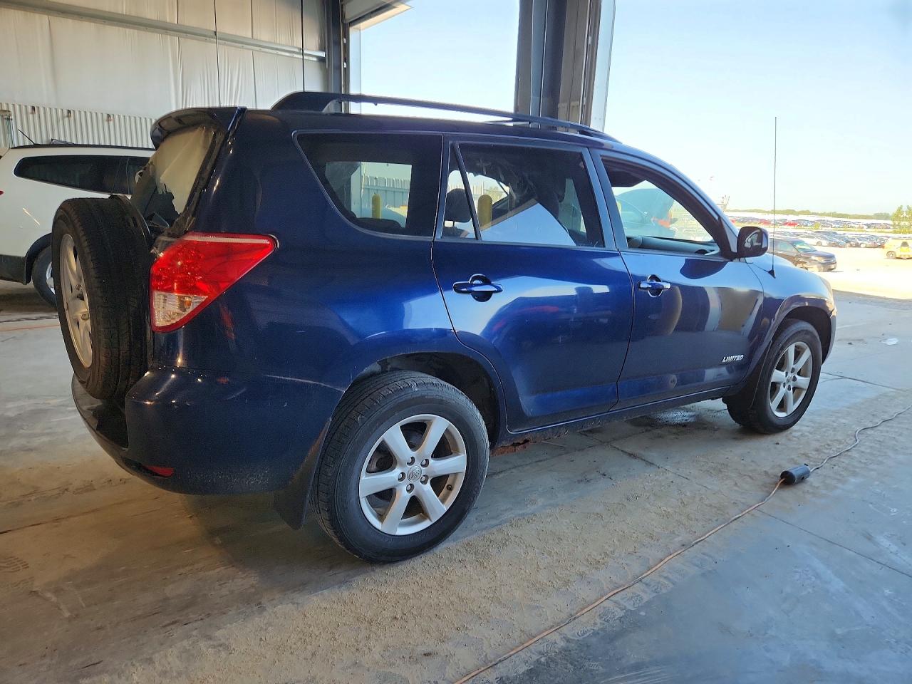 2006 Toyota Rav4 Limited White vin: JTMBD31V666022406
