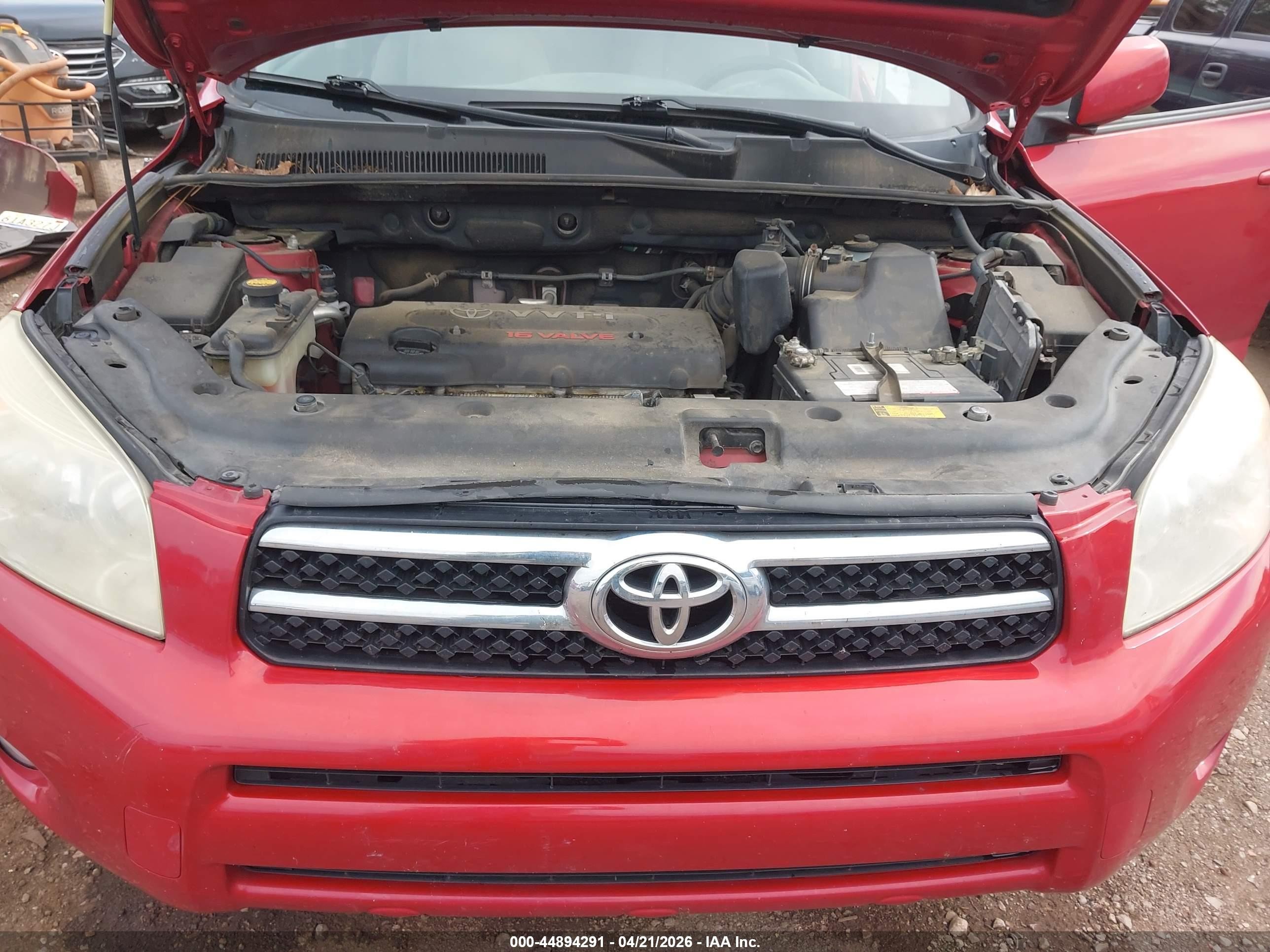 2007 Toyota Rav4 Limited Red vin: JTMBD31V675070401