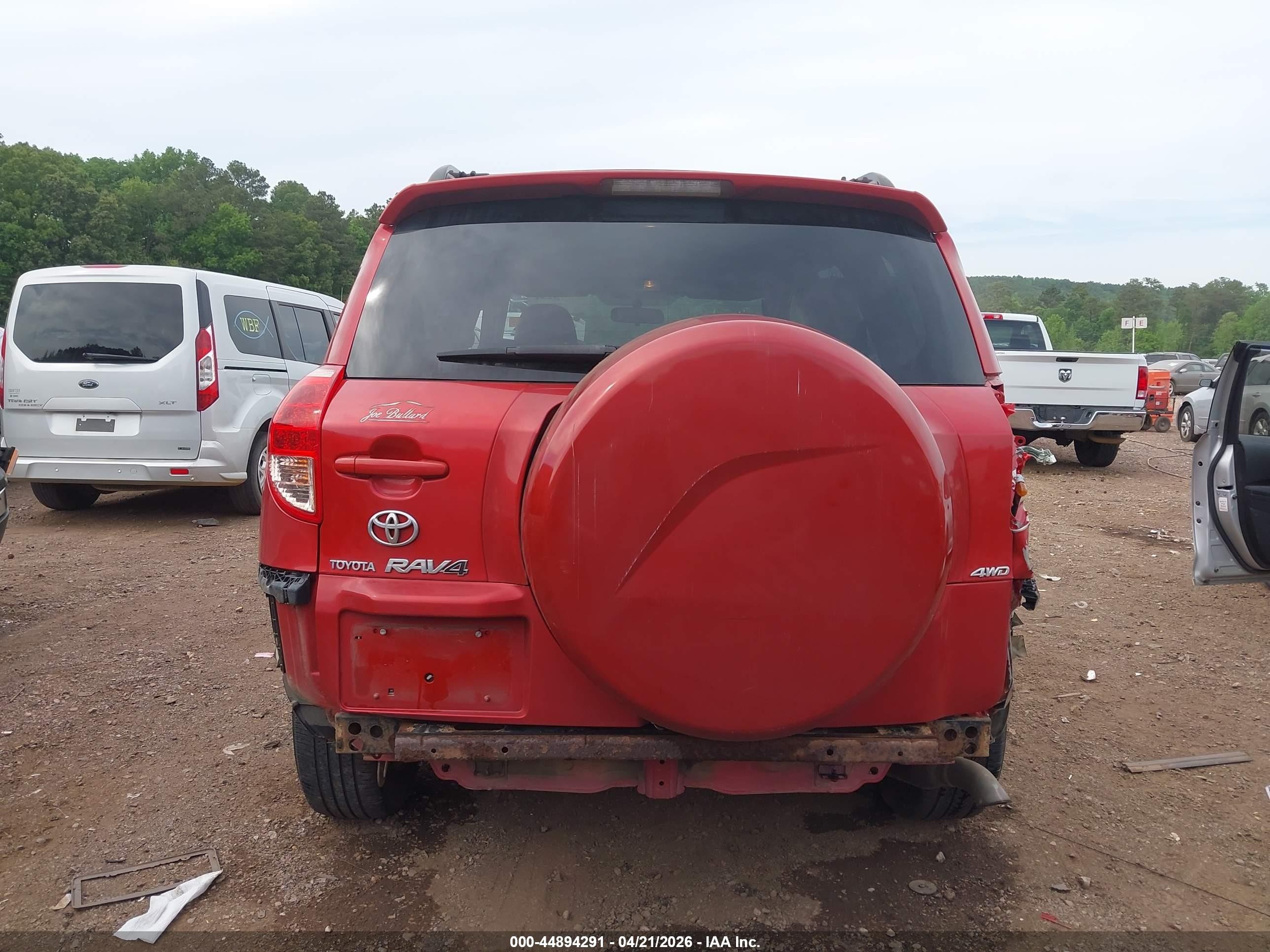 2007 Toyota Rav4 Limited Red vin: JTMBD31V675070401