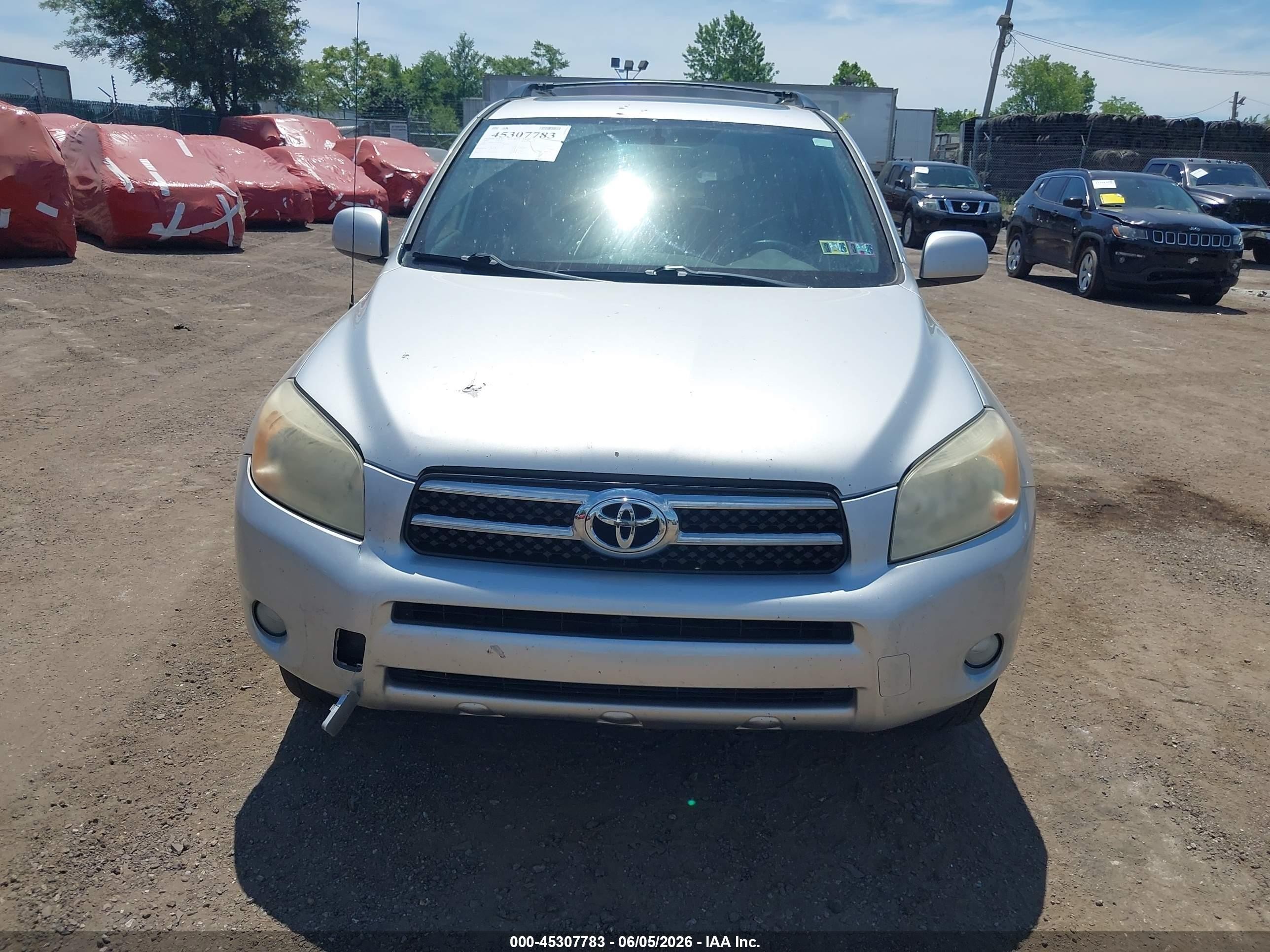 2007 Toyota Rav4 Limited Silver vin: JTMBD31V675108581