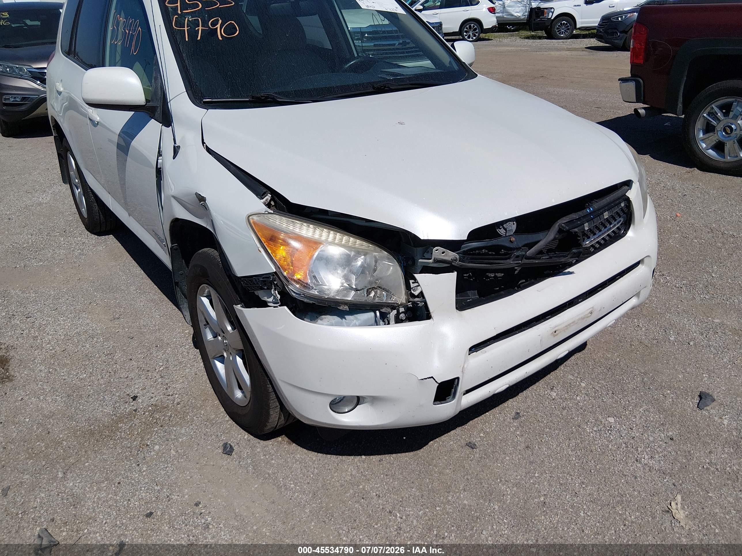 2008 Toyota Rav4 Limited White vin: JTMBD31V685182777