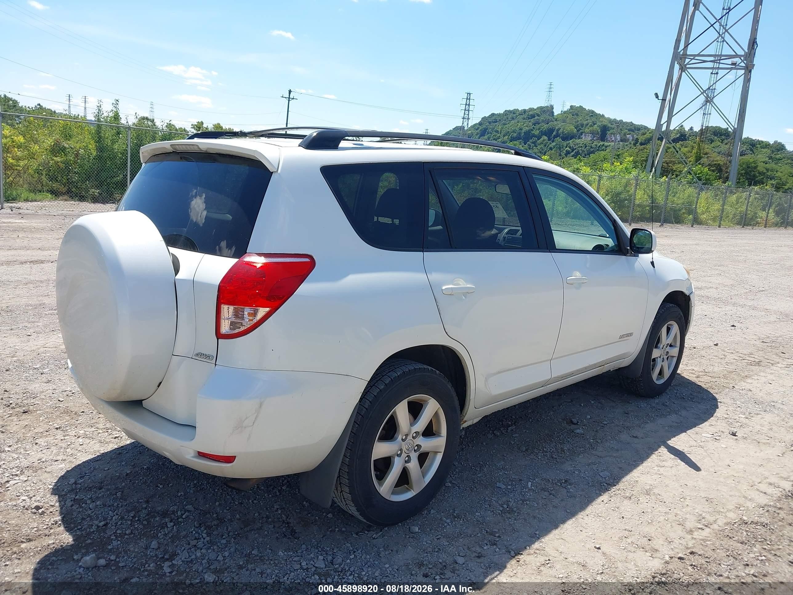2008 Toyota Rav4 Limited White vin: JTMBD31V685186800