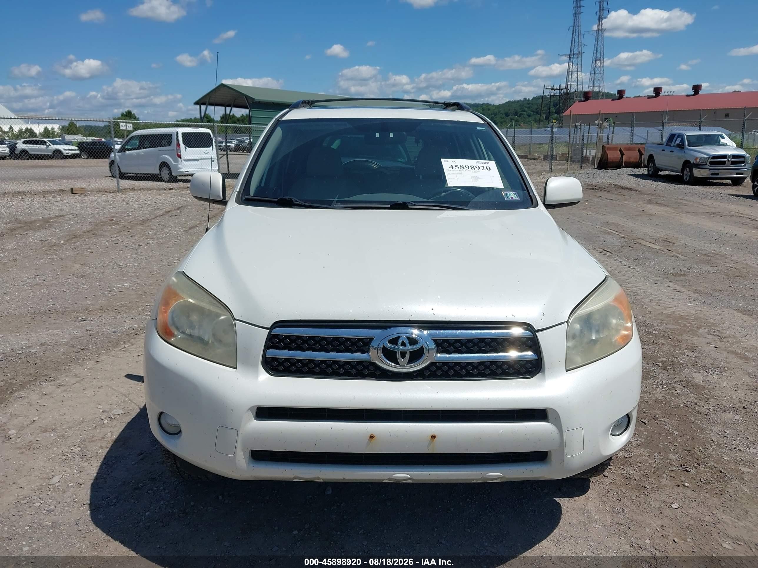 2008 Toyota Rav4 Limited White vin: JTMBD31V685186800