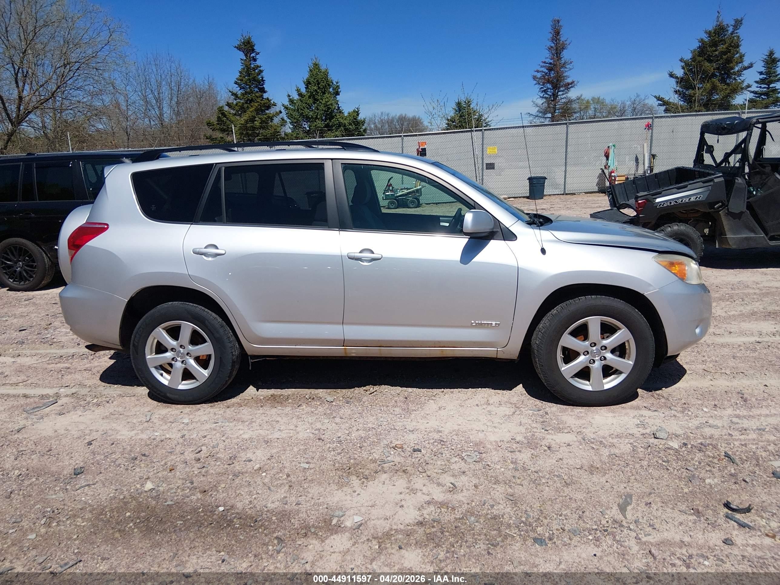 2008 Toyota Rav4 Limited Silver vin: JTMBD31V686067509