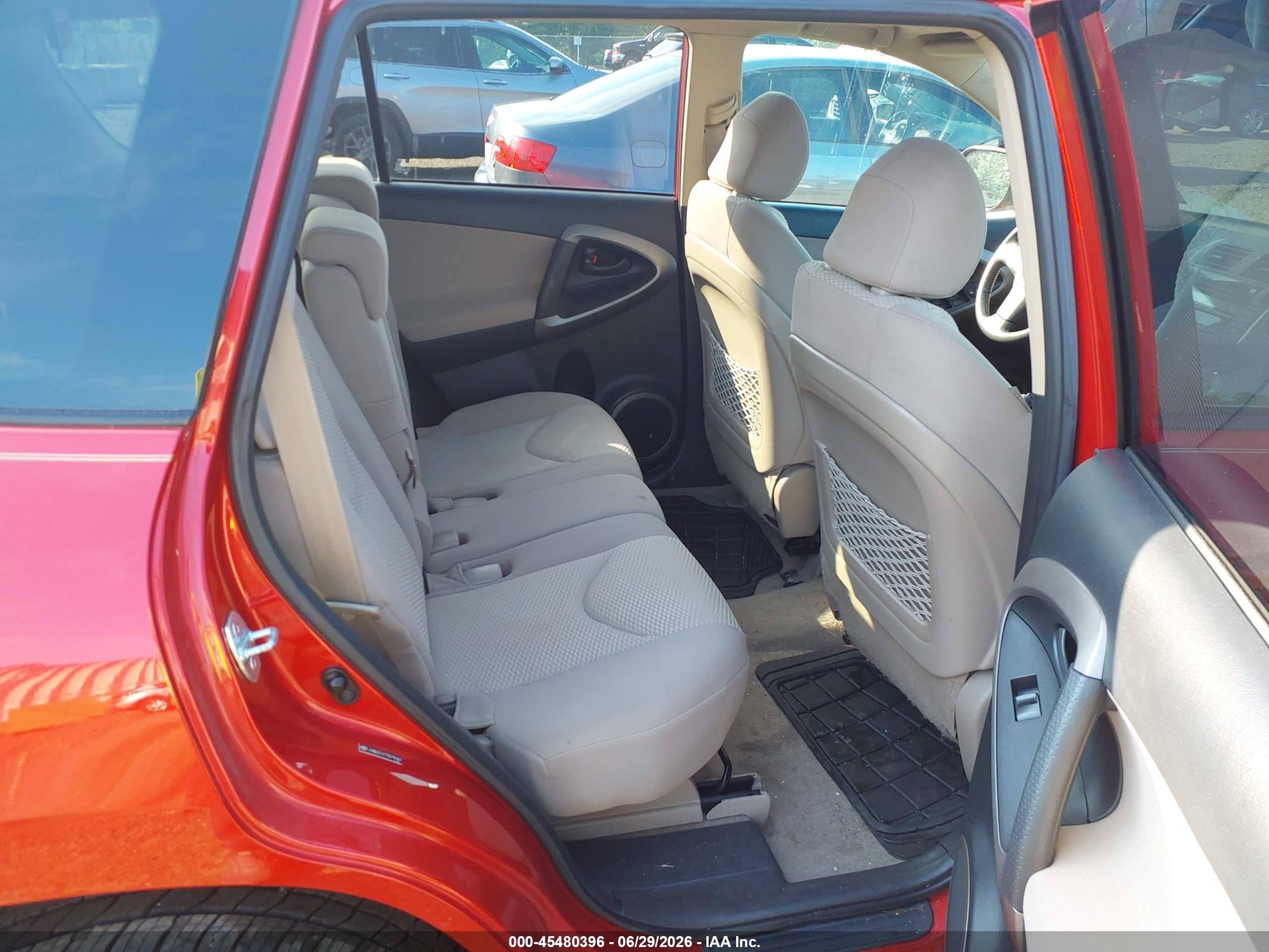 2007 Toyota Rav4 Limited Red vin: JTMBD31V775079589