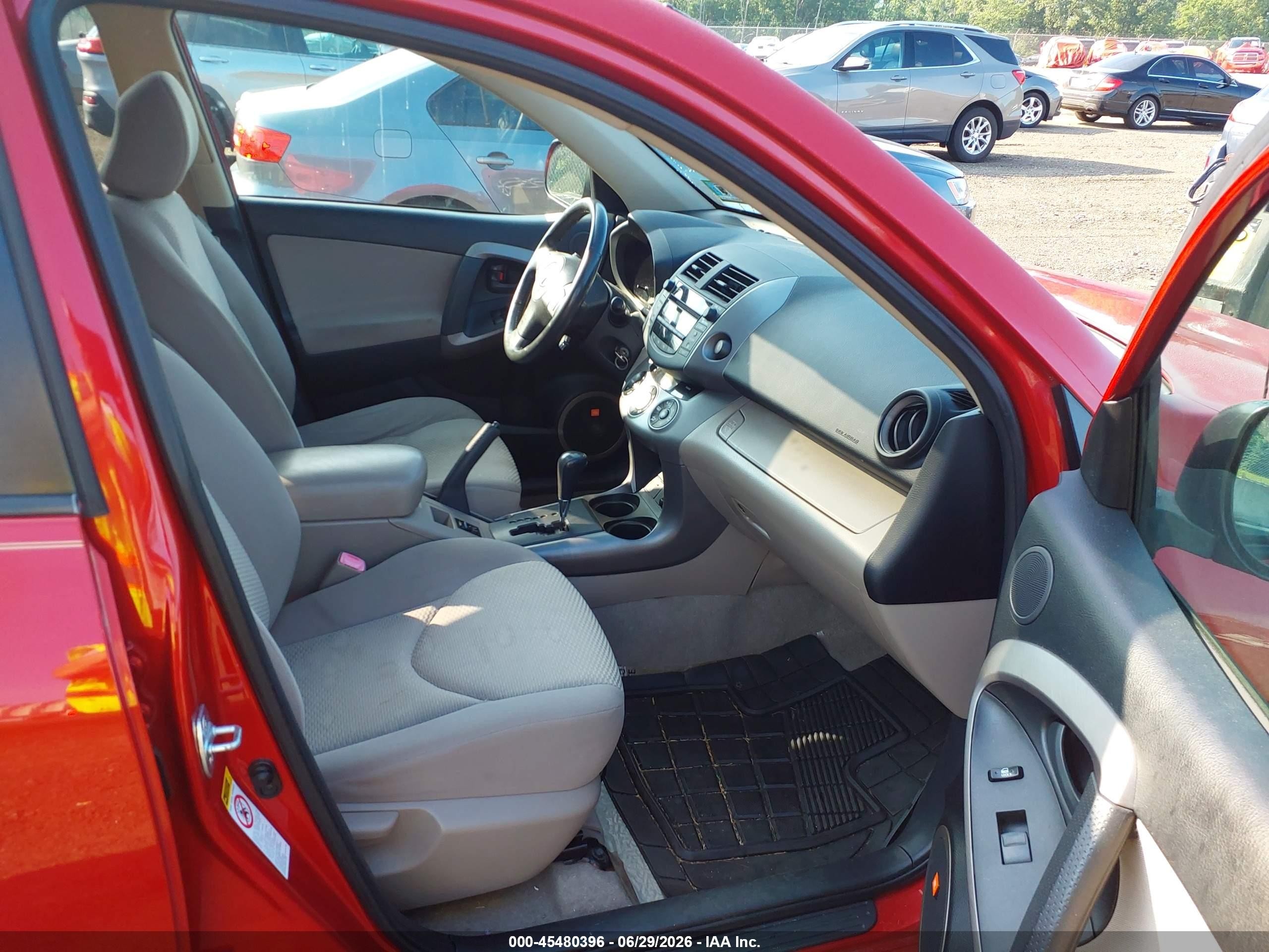 2007 Toyota Rav4 Limited Red vin: JTMBD31V775079589