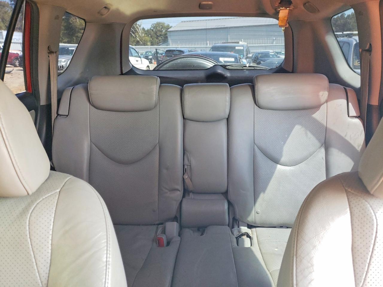 2007 Toyota Rav4 Limited Red vin: JTMBD31V776043914