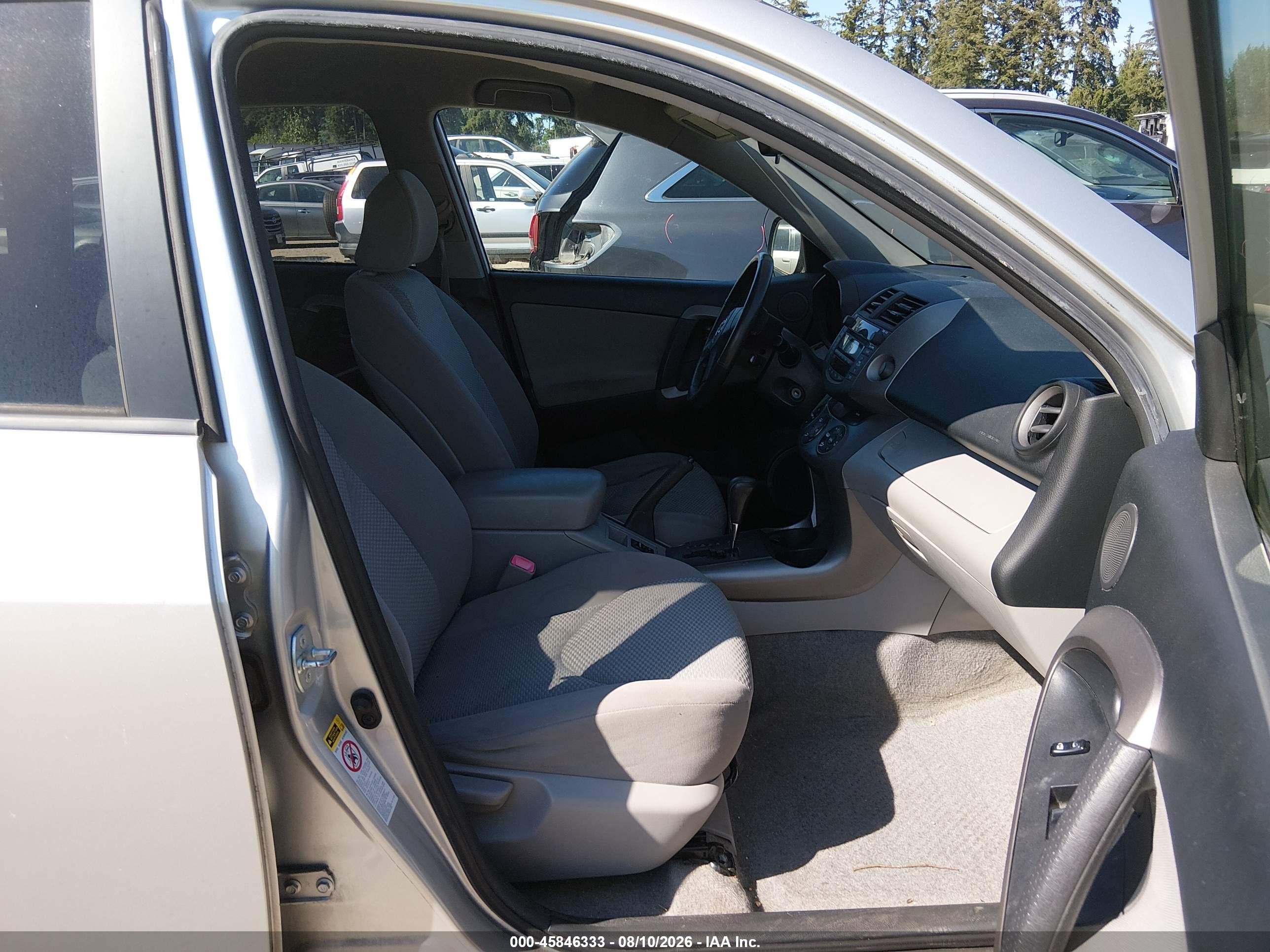2008 Toyota Rav4 Limited Silver vin: JTMBD31V785182304