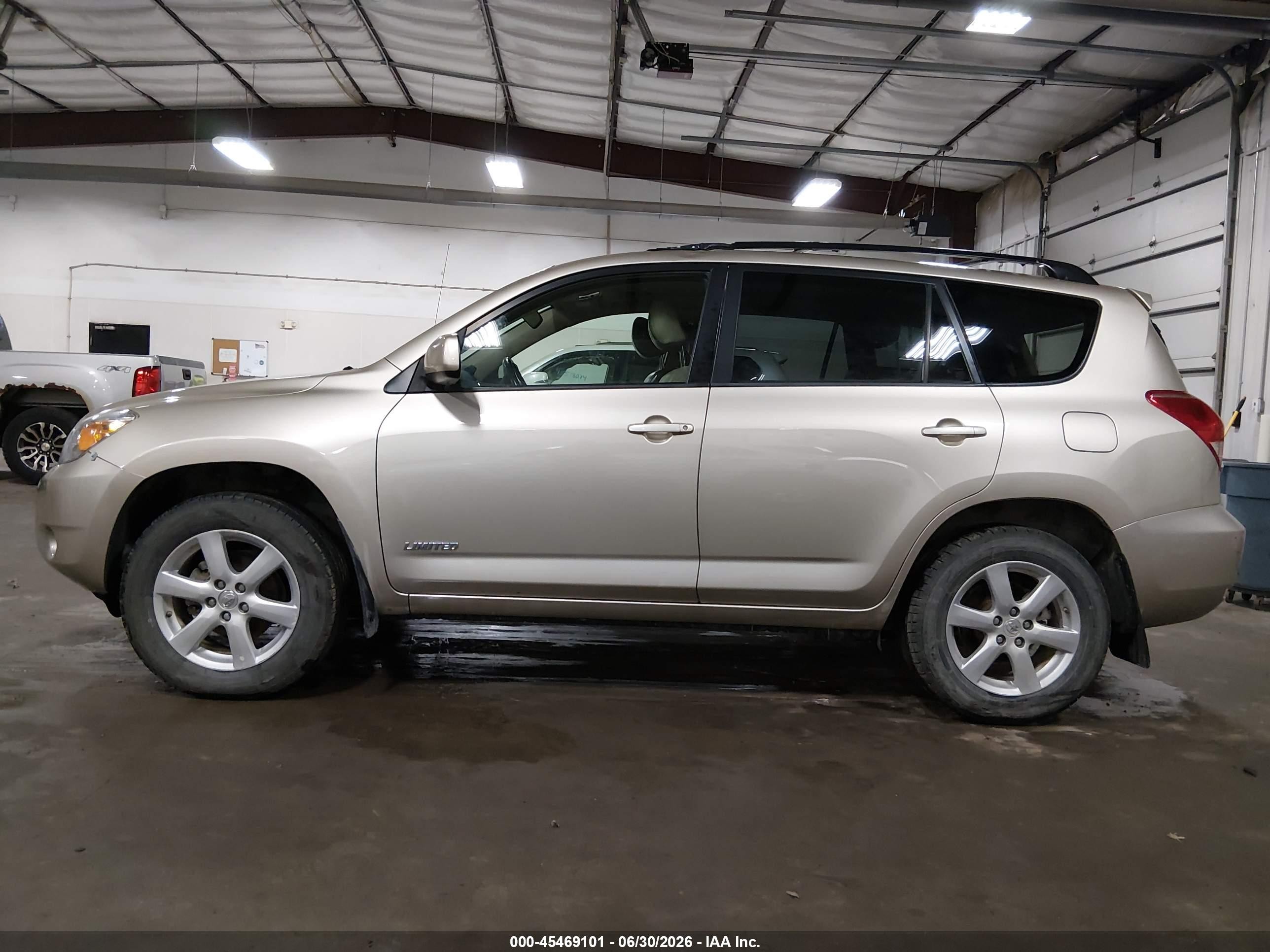 2008 Toyota Rav4 Limited Tan vin: JTMBD31V786055255