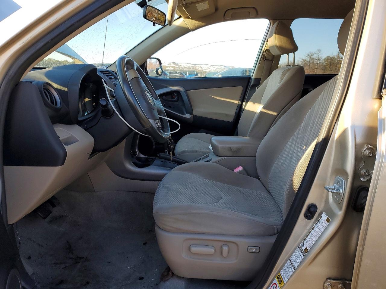 2008 Toyota Rav4 Tan vin: JTMBD31V786056986