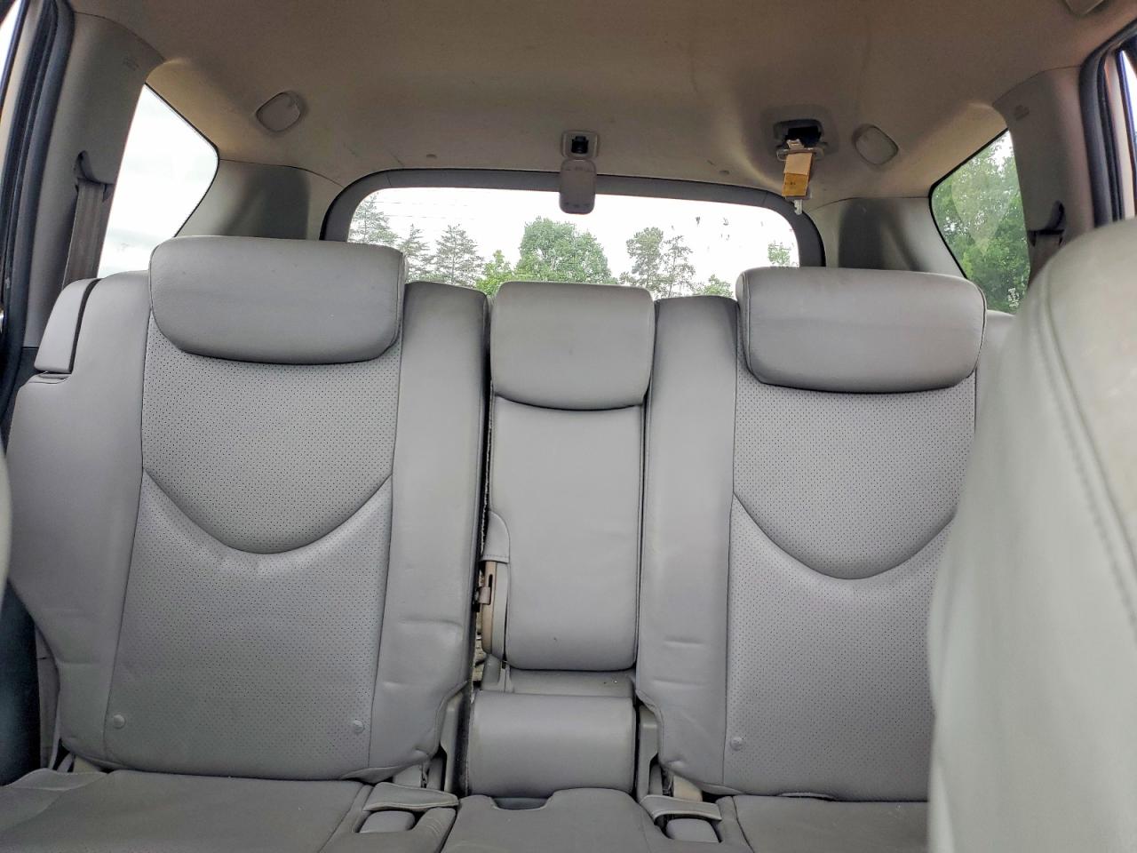 2006 Toyota Rav4 Limited Silver vin: JTMBD31V865010408