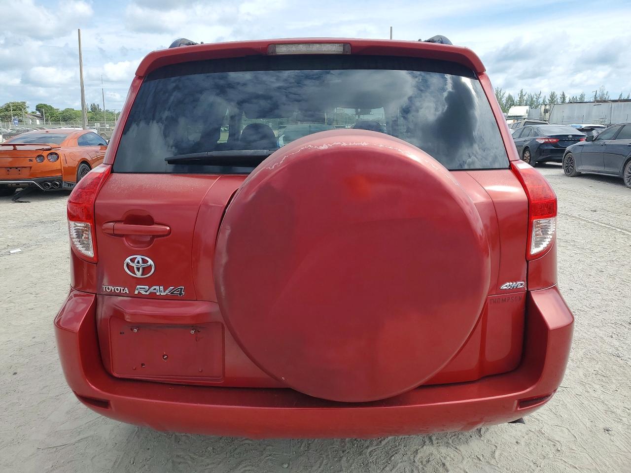 2008 Toyota Rav4 Limited Red vin: JTMBD31V886080133