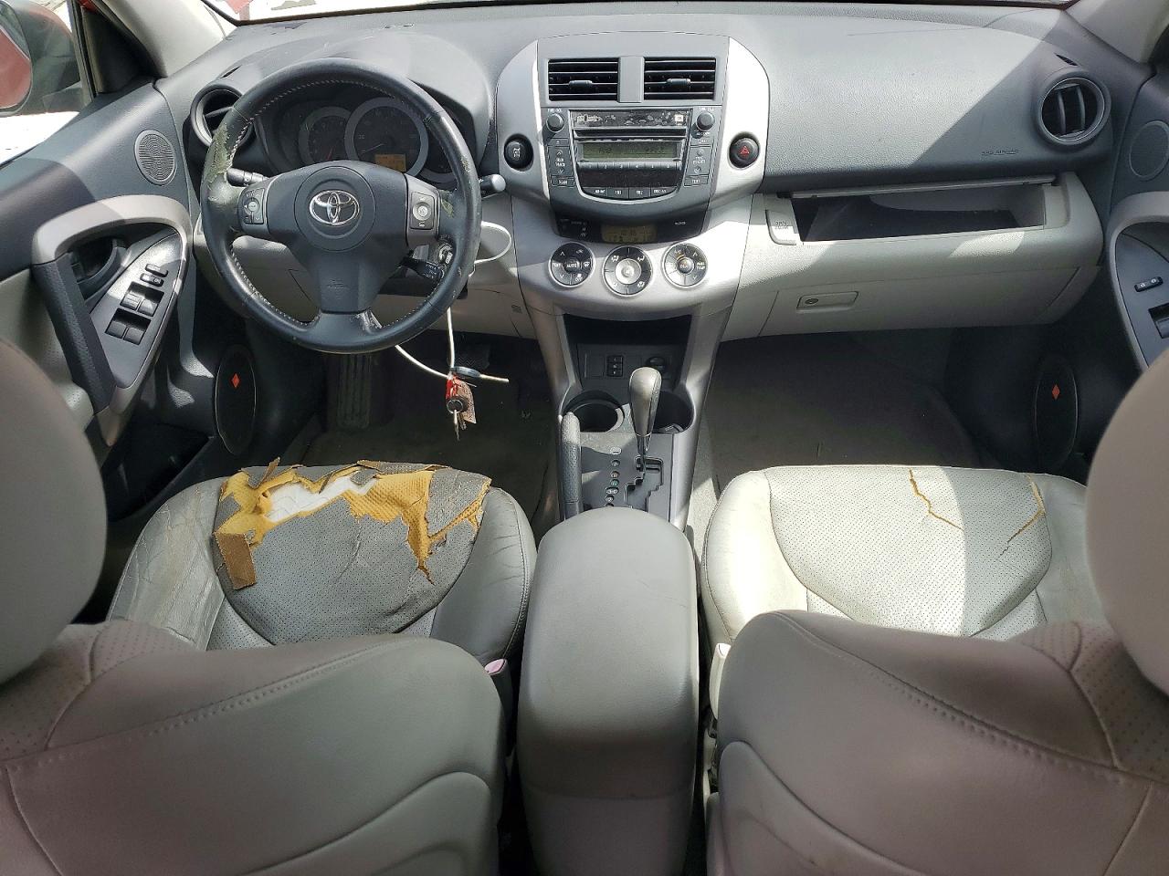 2008 Toyota Rav4 Limited Red vin: JTMBD31V886080133