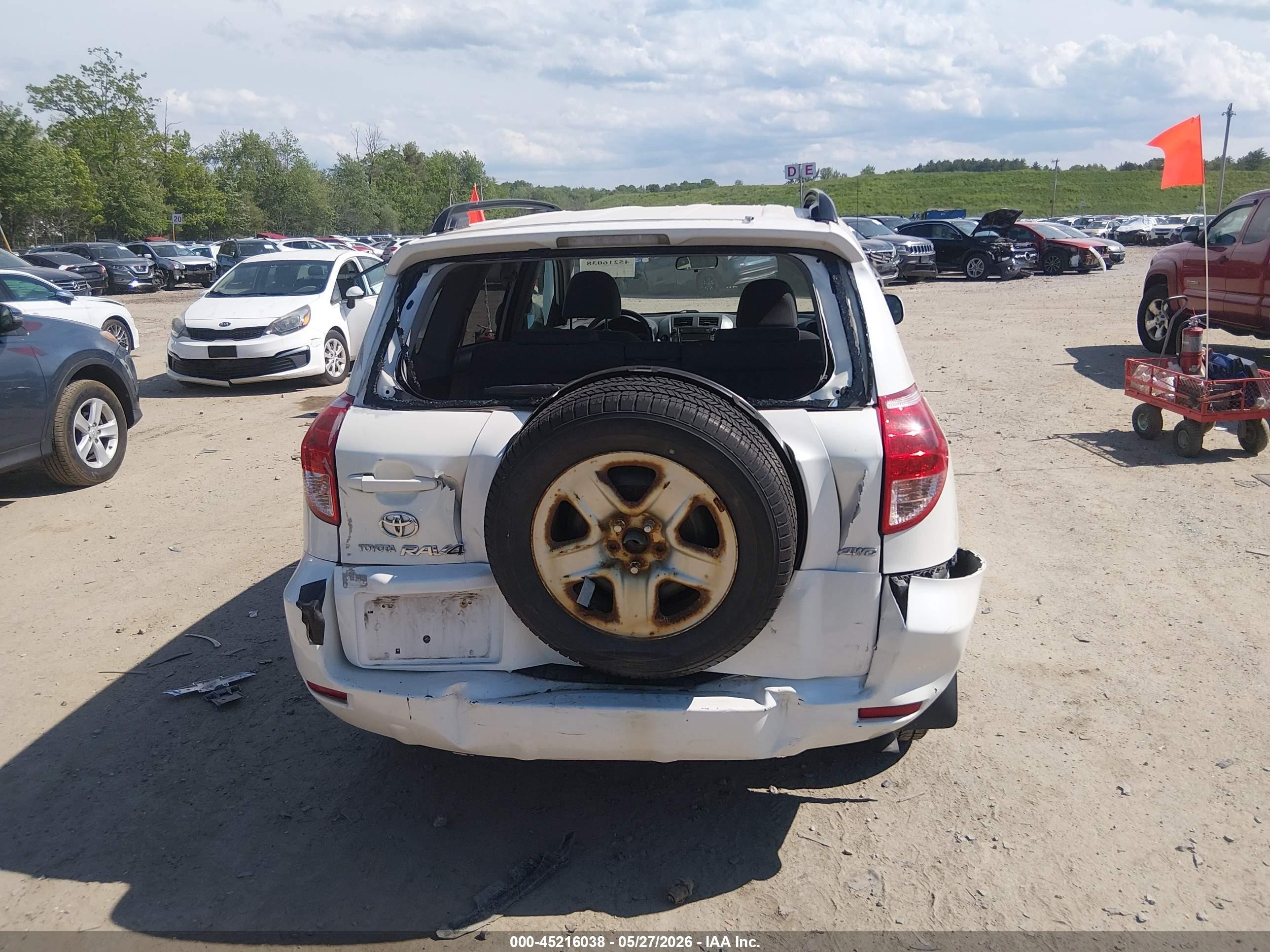 2006 Toyota Rav4 Limited White vin: JTMBD31V965037312