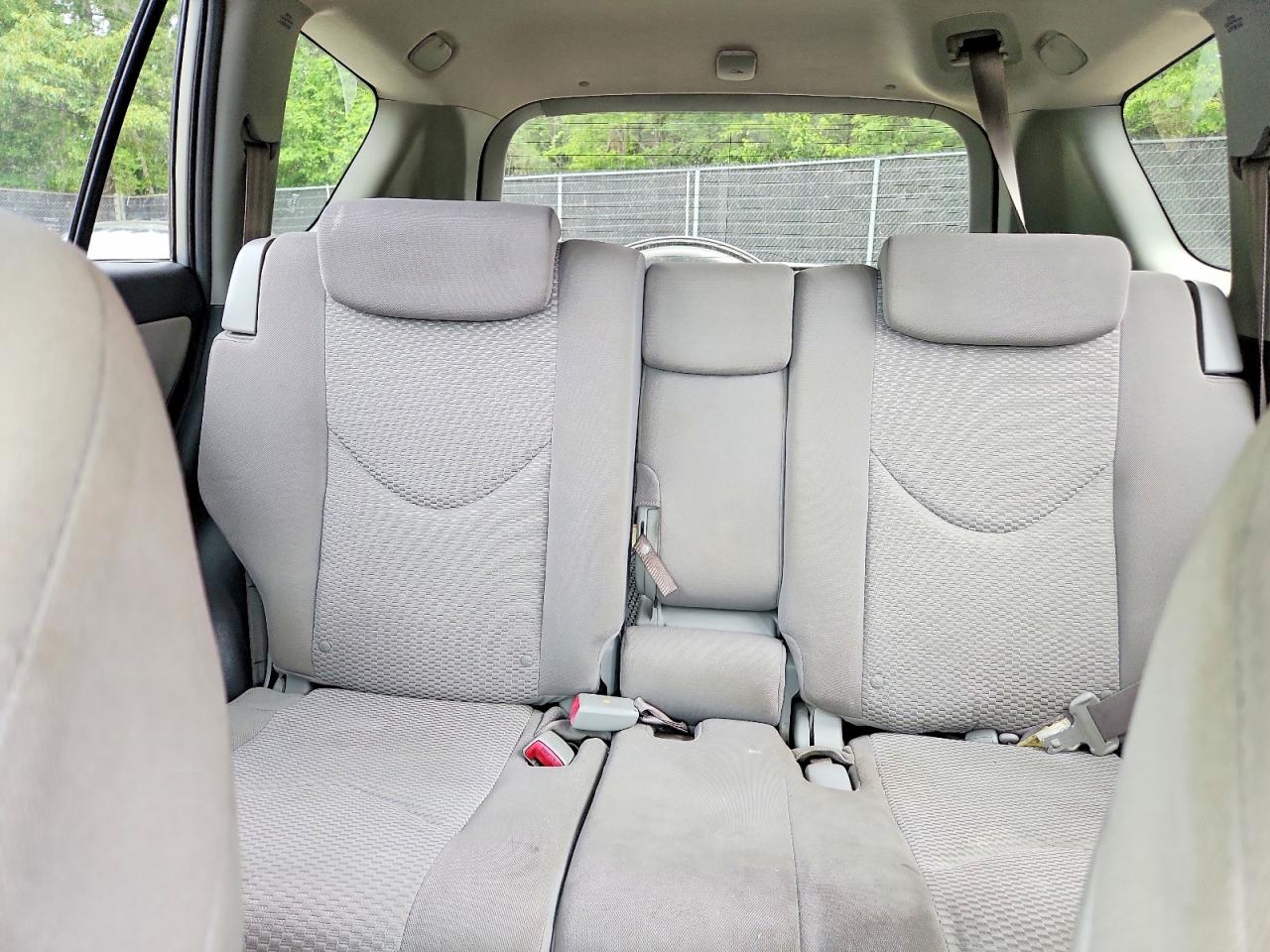 2007 Toyota Rav4 Limited Silver vin: JTMBD31V975073292