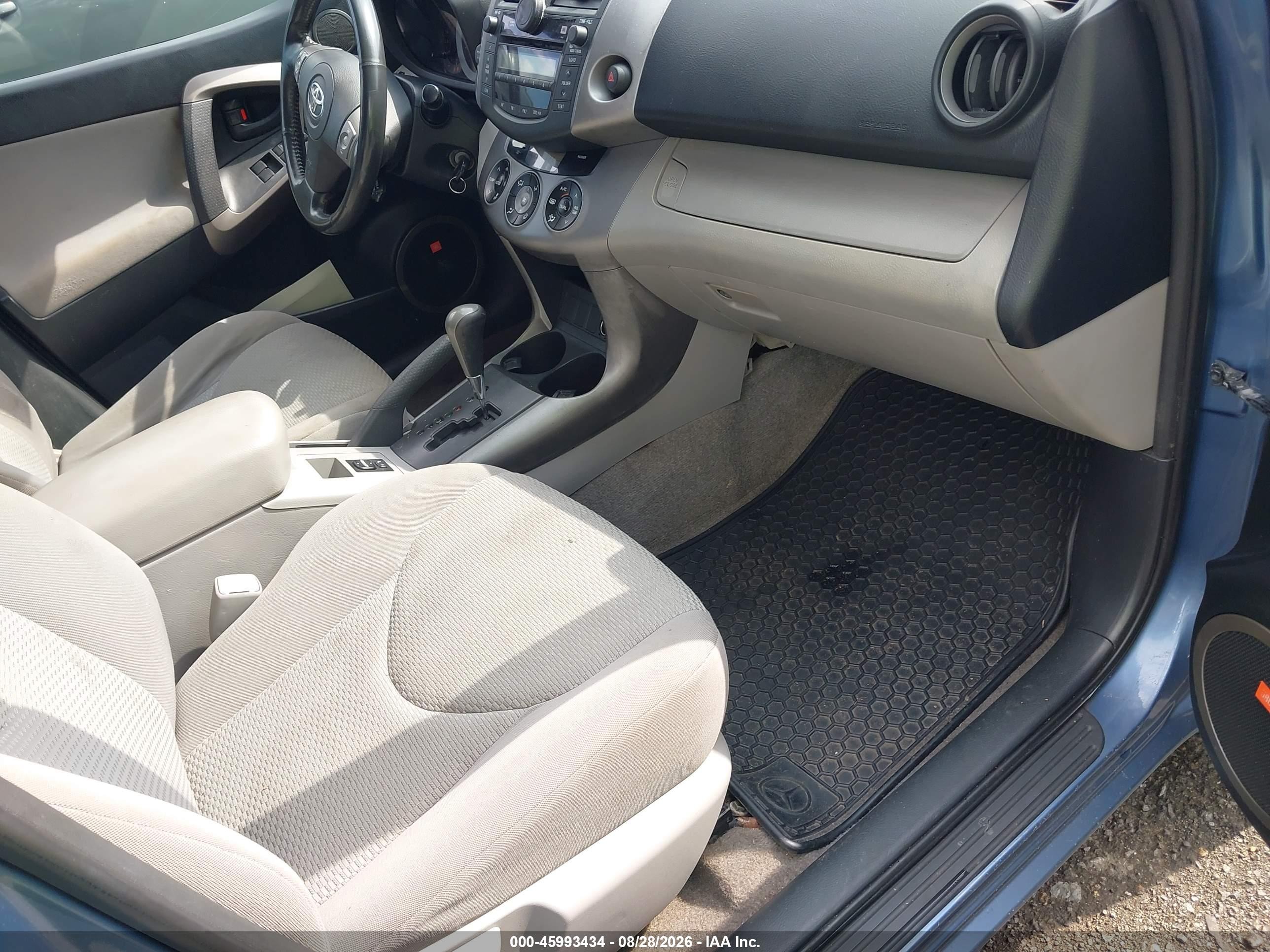 2007 Toyota Rav4 Limited Blue vin: JTMBD31V975087290