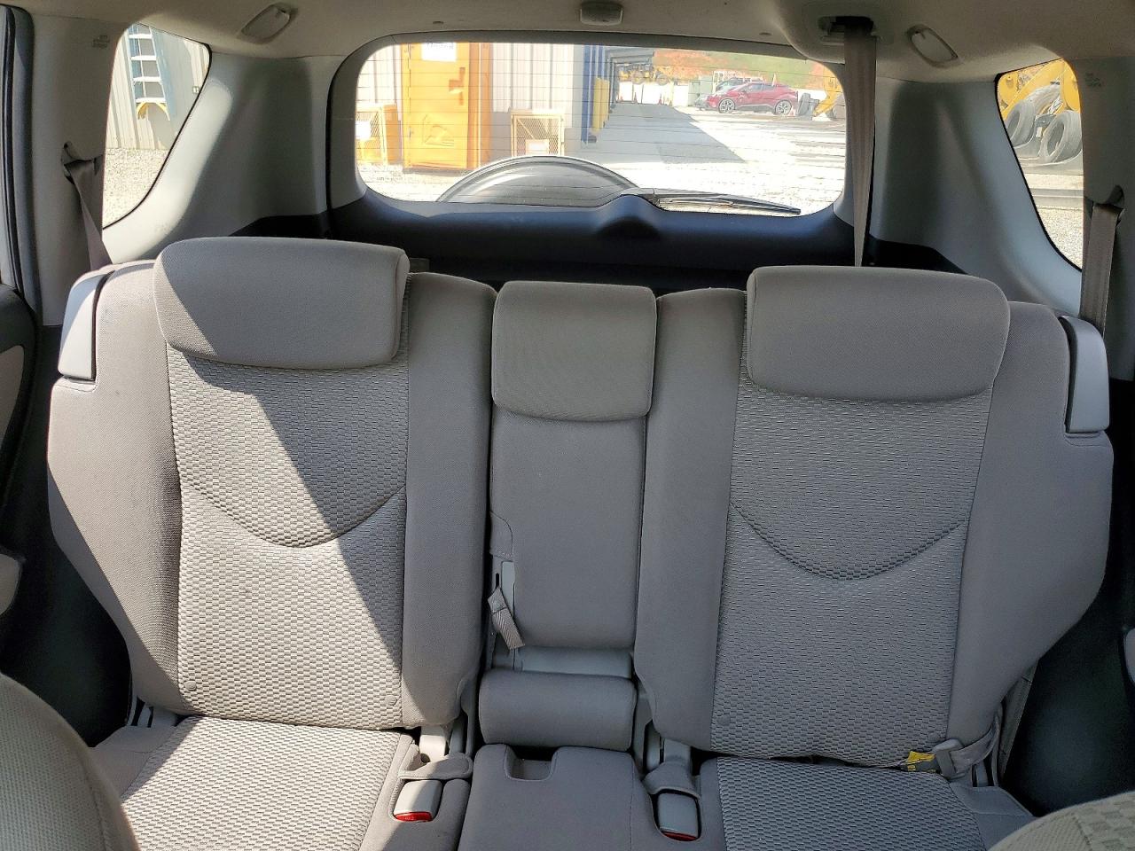 2007 Toyota Rav4 Limited Серебряный vin: JTMBD31V975100099