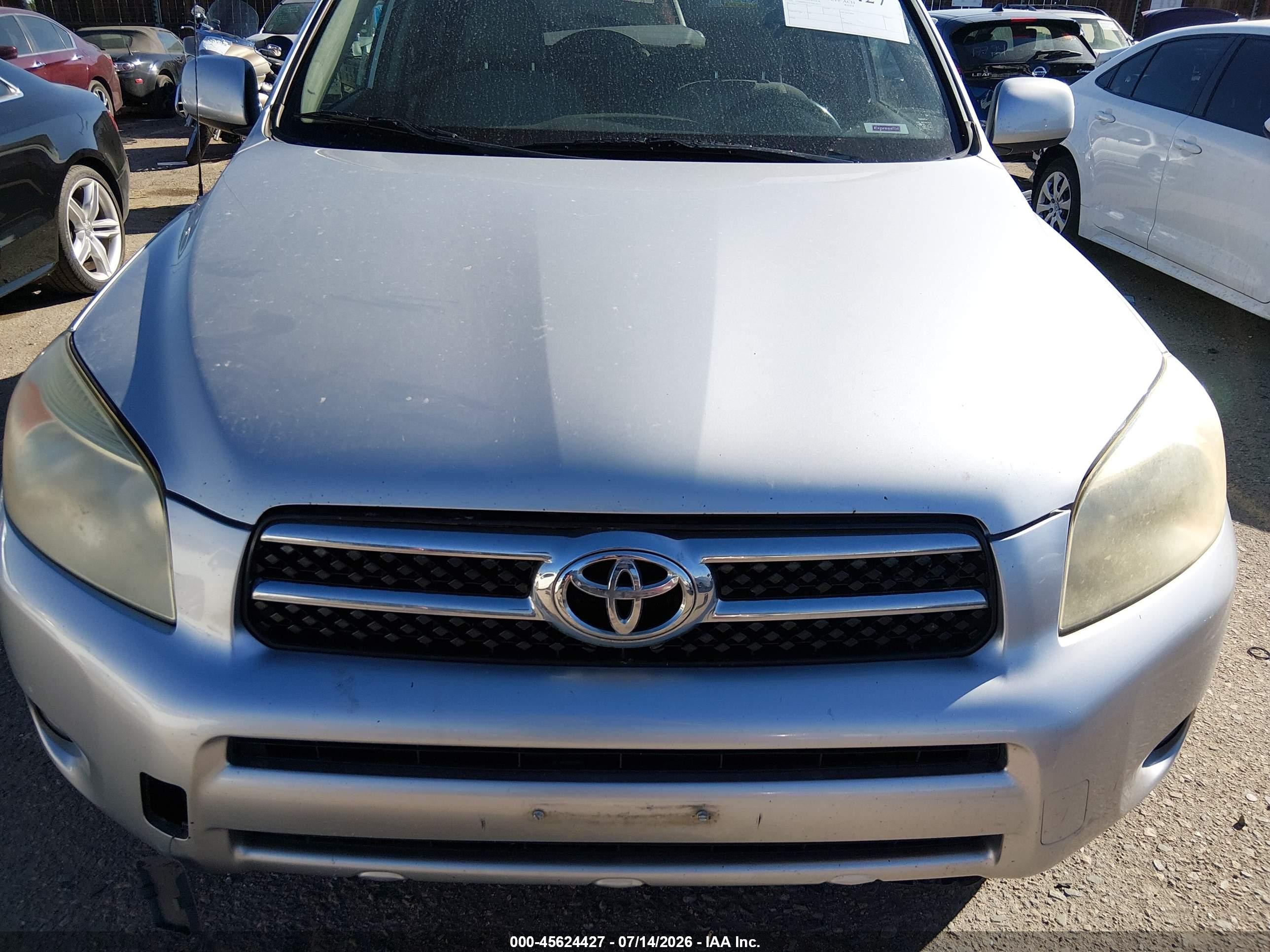 2007 Toyota Rav4 Limited Silver vin: JTMBD31V976053652