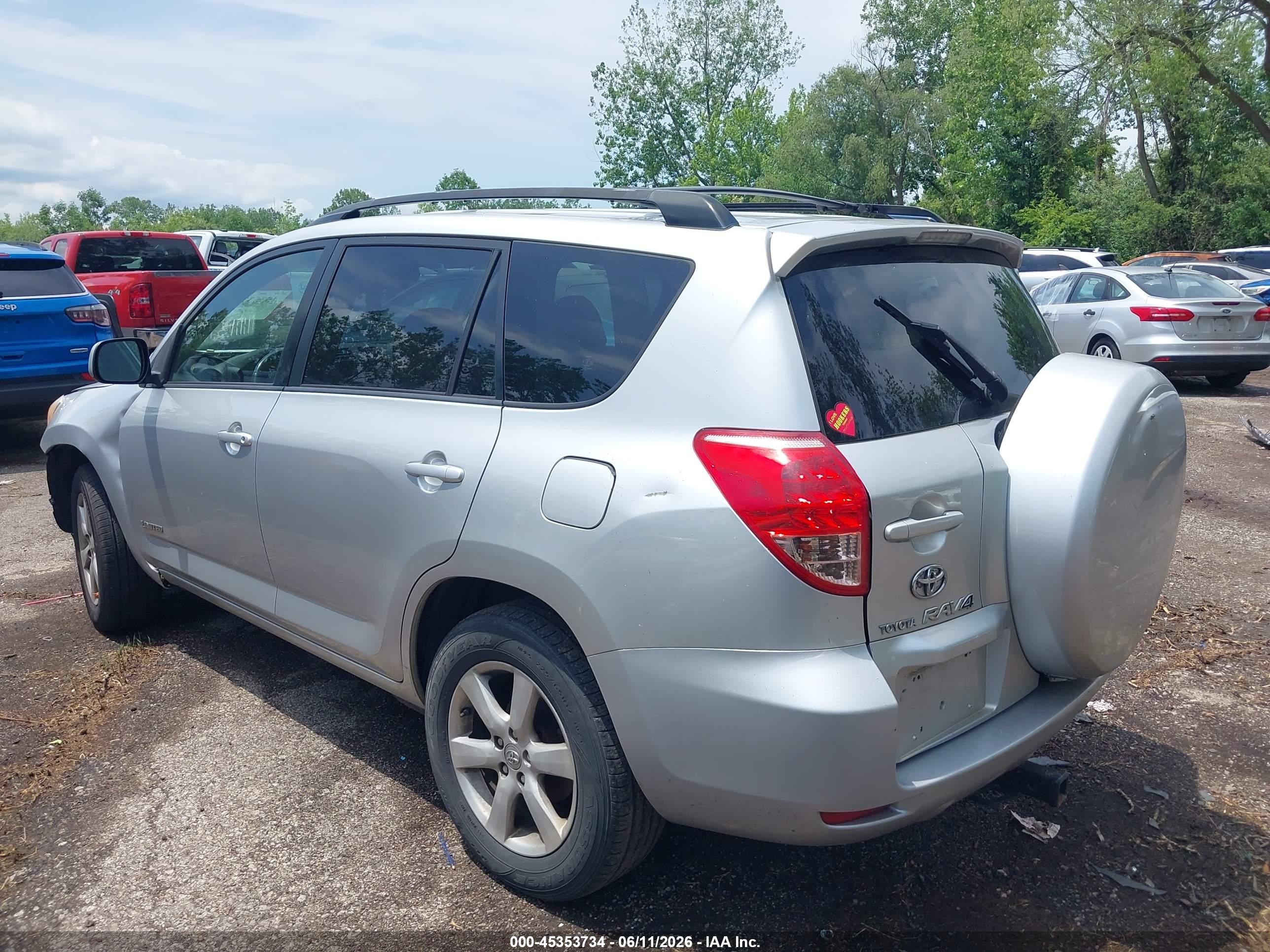 2008 Toyota Rav4 Limited Silver vin: JTMBD31V985142211