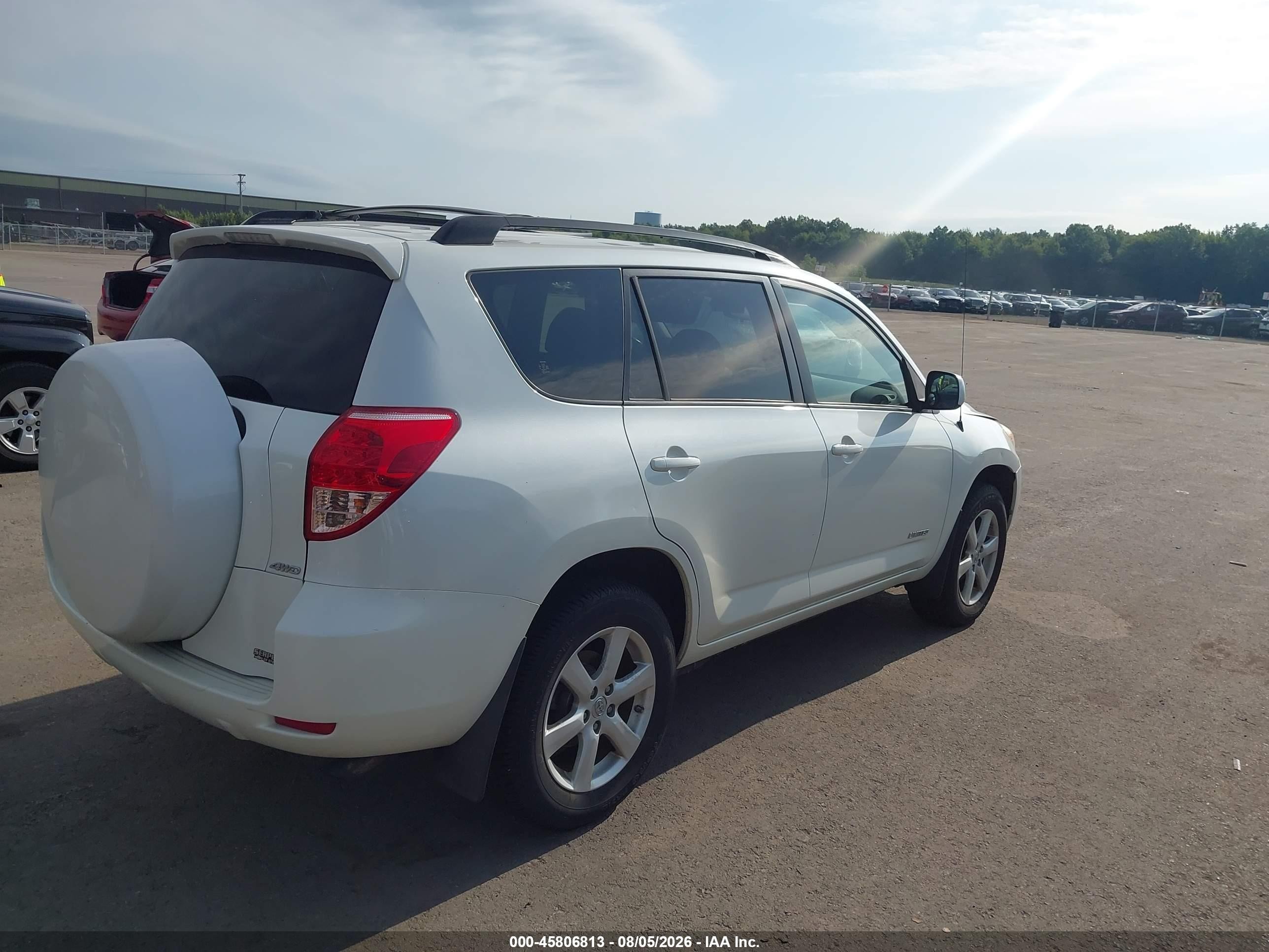 2008 Toyota Rav4 Limited White vin: JTMBD31V985212452