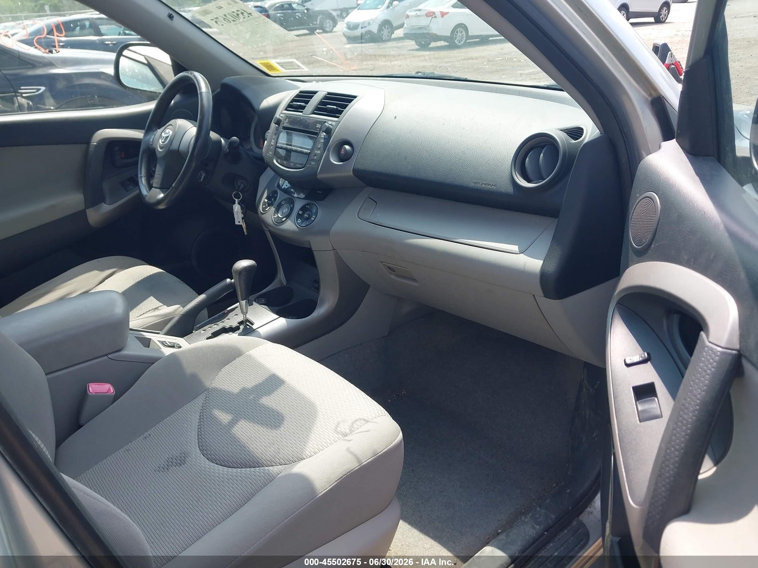 2006 Toyota Rav4 Limited Silver vin: JTMBD31VX65007588