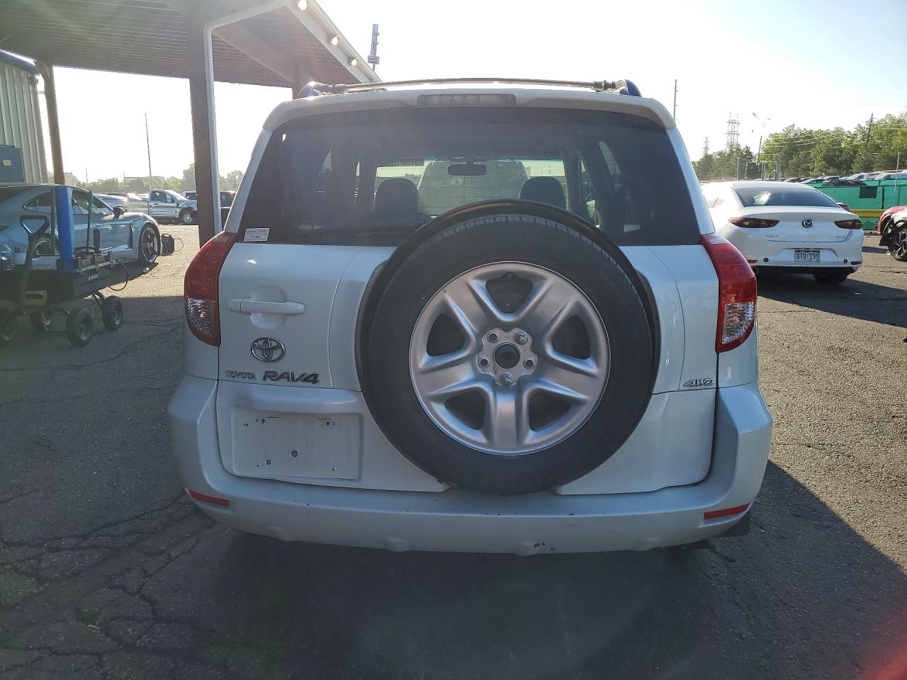 2007 Toyota Rav4 Limited White vin: JTMBD31VX75060597