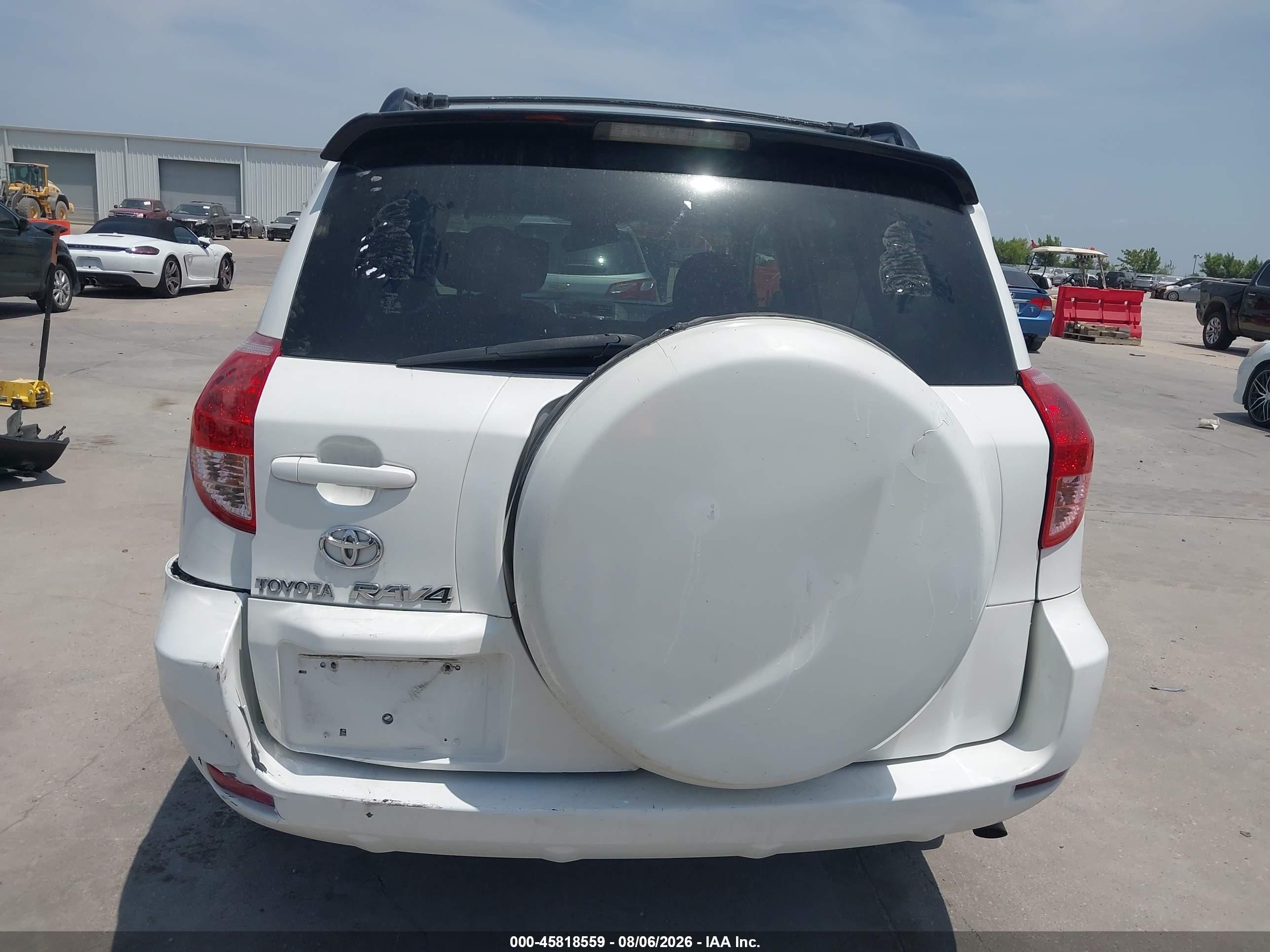 2007 Toyota Rav4 Limited White vin: JTMBD31VX75079151