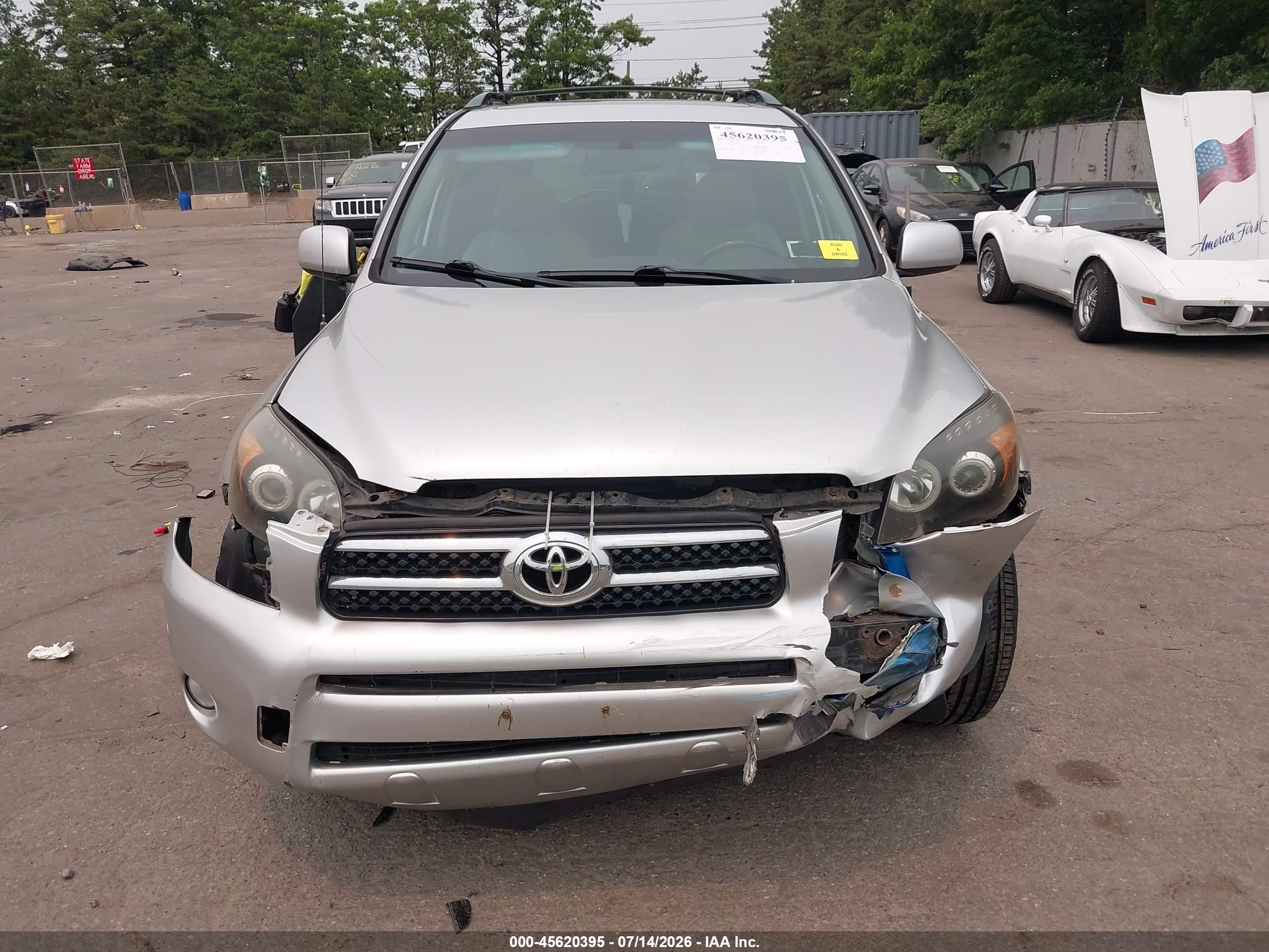 2007 Toyota Rav4 Limited Silver vin: JTMBD31VX76028467