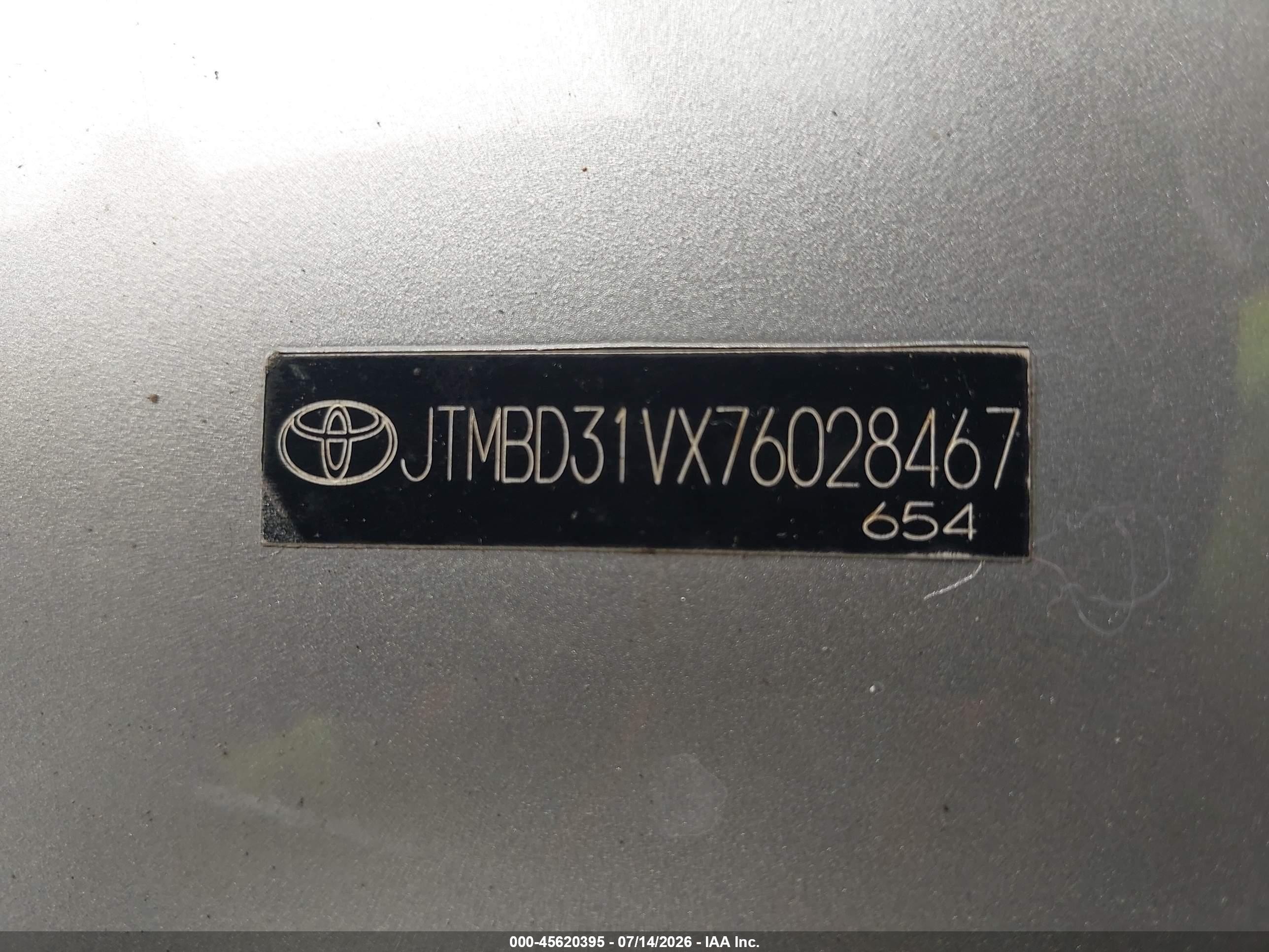 2007 Toyota Rav4 Limited Silver vin: JTMBD31VX76028467