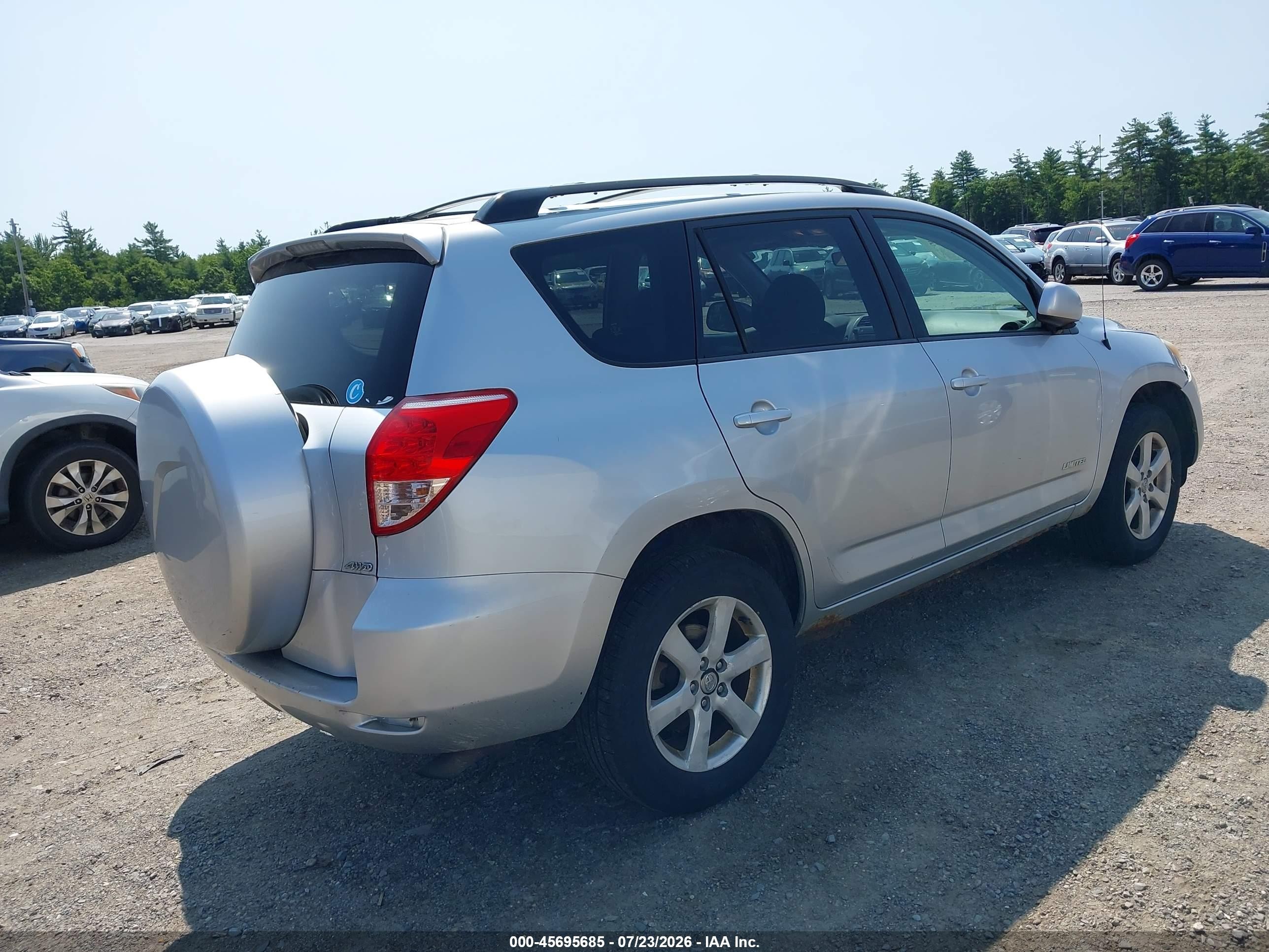 2008 Toyota Rav4 Limited Silver vin: JTMBD31VX85126678