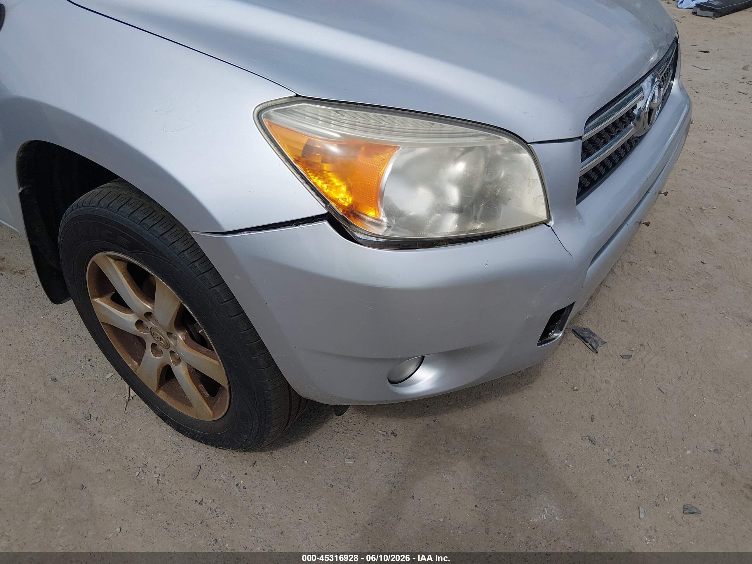 2008 Toyota Rav4 Limited Silver vin: JTMBD31VX85175783