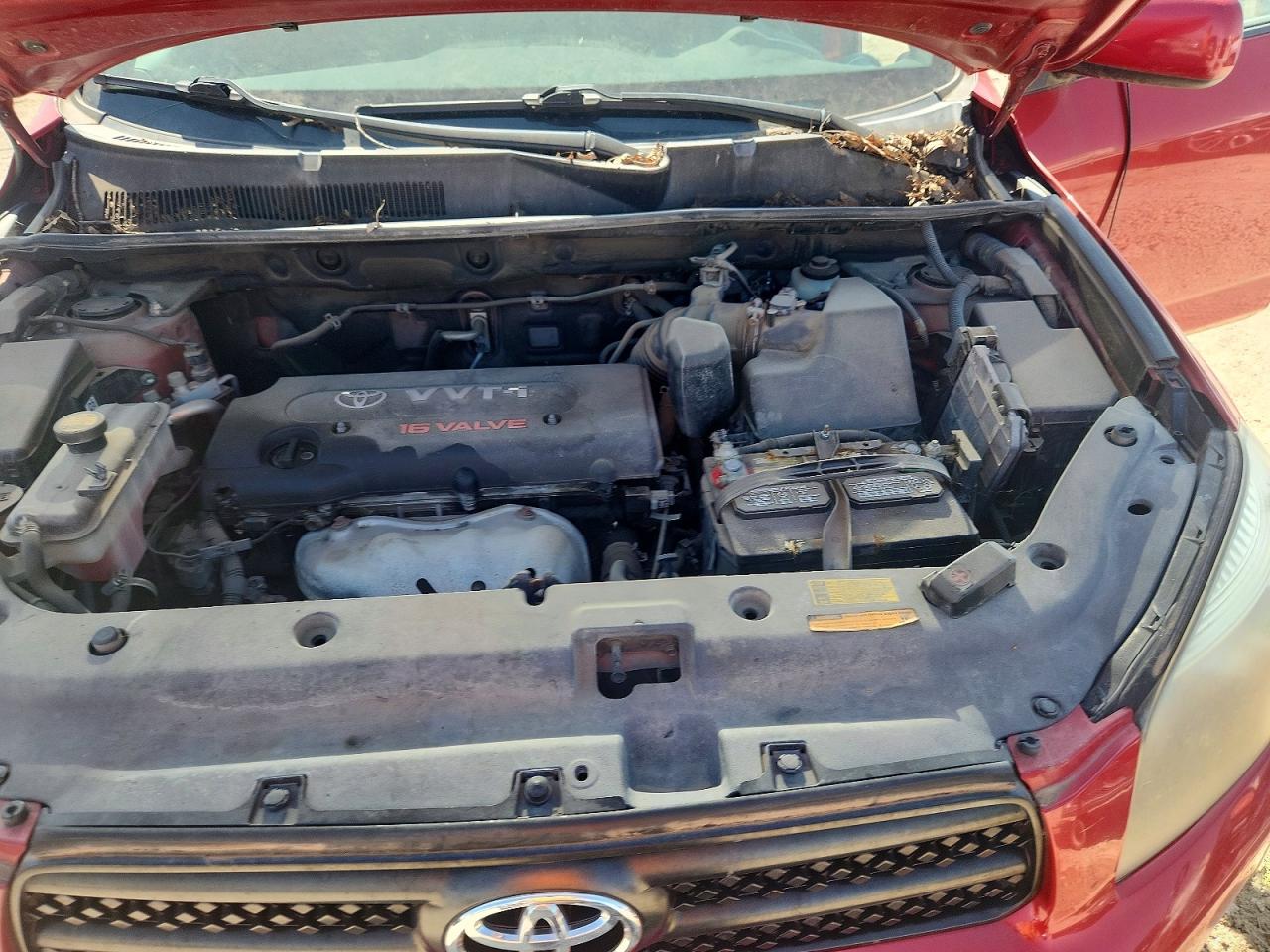 2007 Toyota Rav4 Sport Red vin: JTMBD32V175061927
