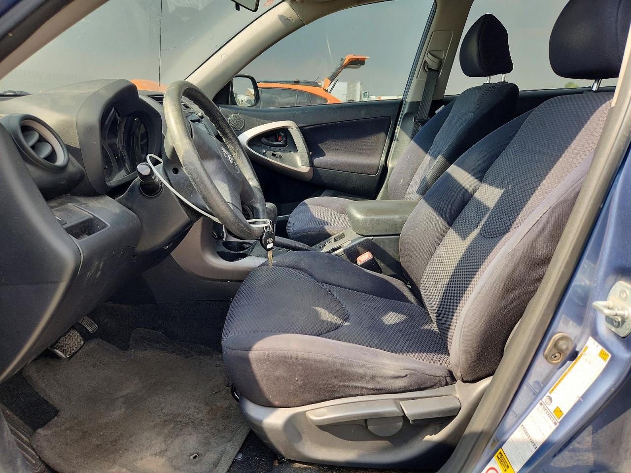2007 Toyota Rav4 Sport Blue vin: JTMBD32V175114903