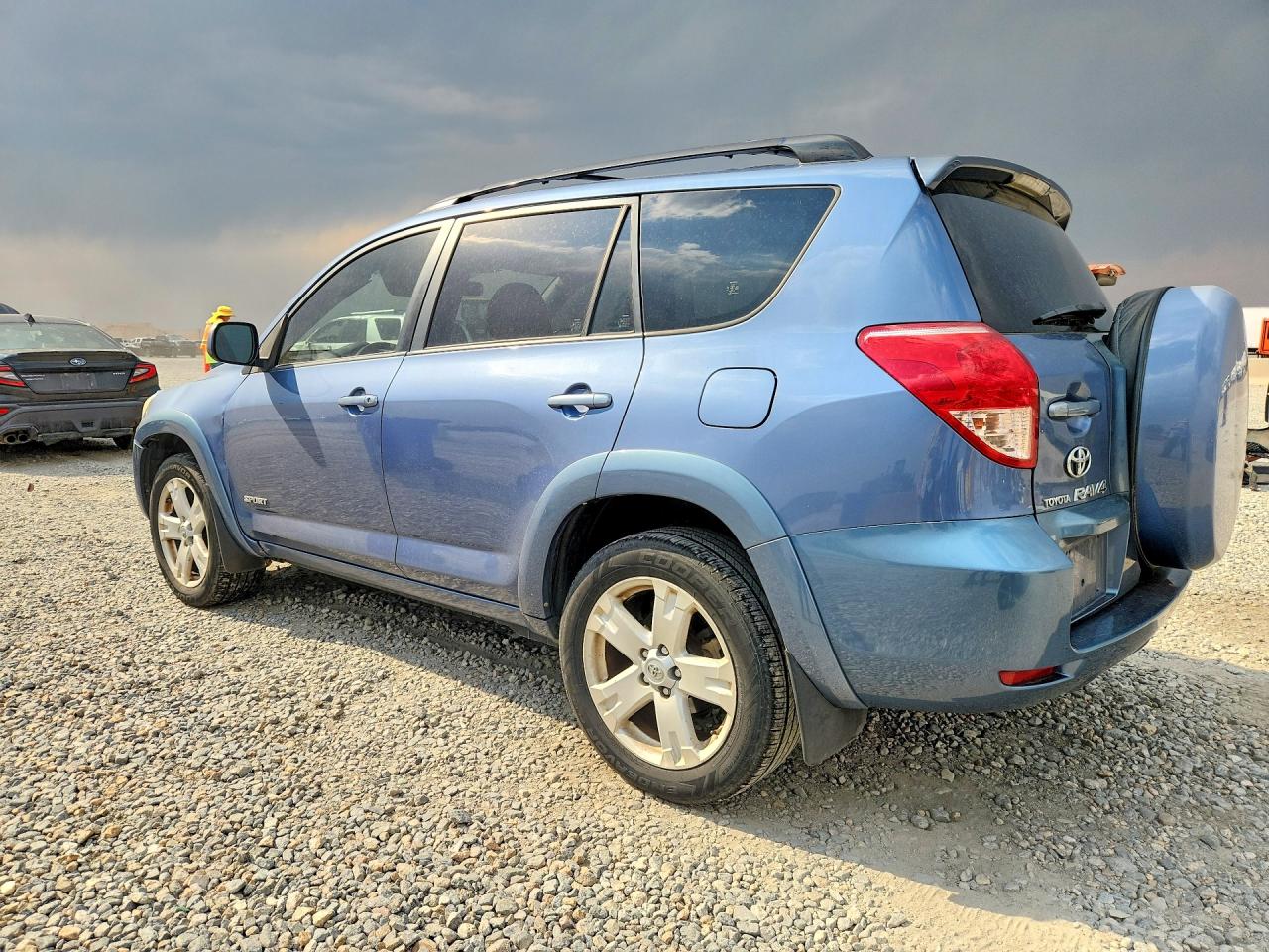 2007 Toyota Rav4 Sport Blue vin: JTMBD32V175114903