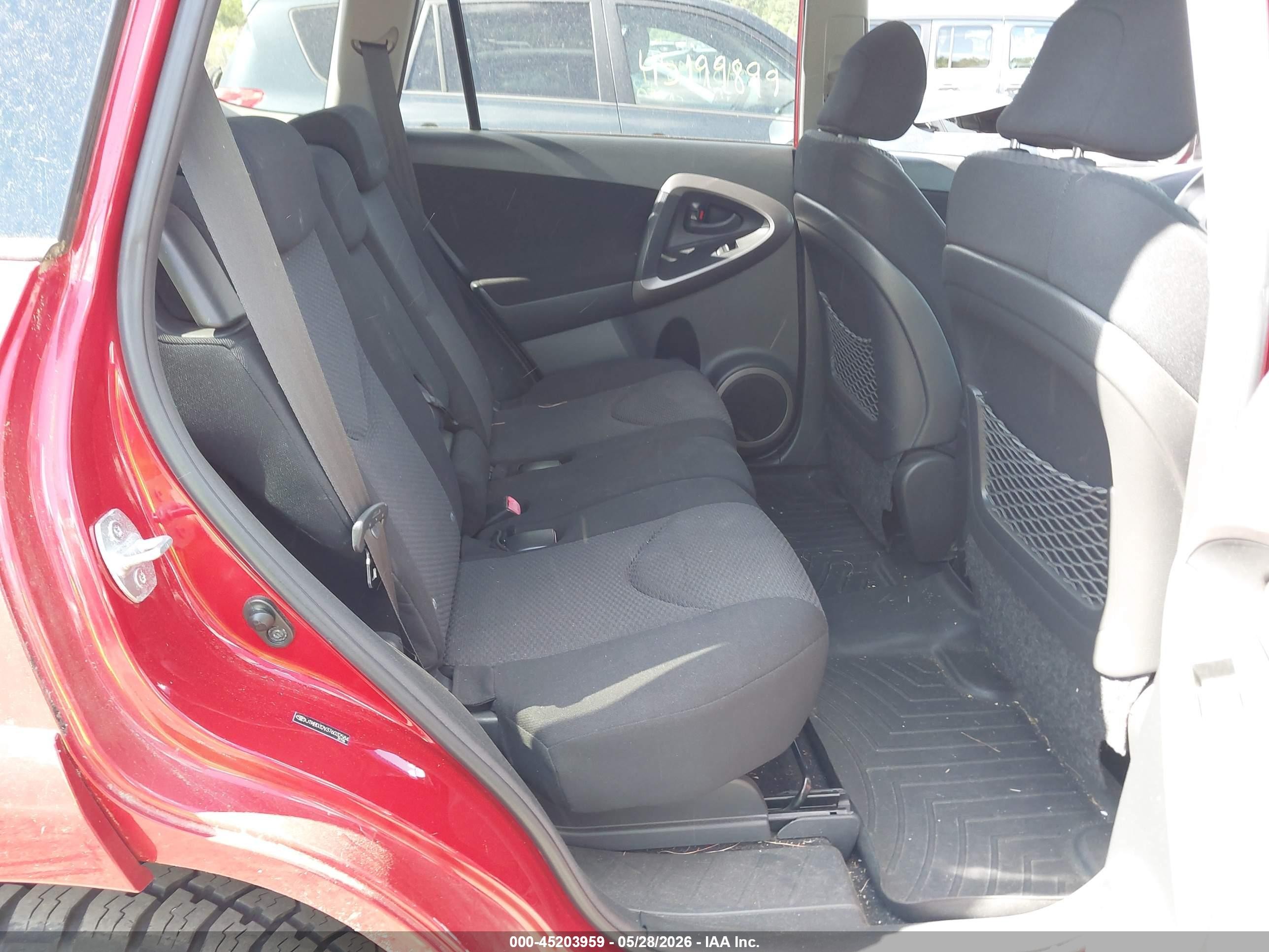 2007 Toyota Rav4 Sport Red vin: JTMBD32V376032584