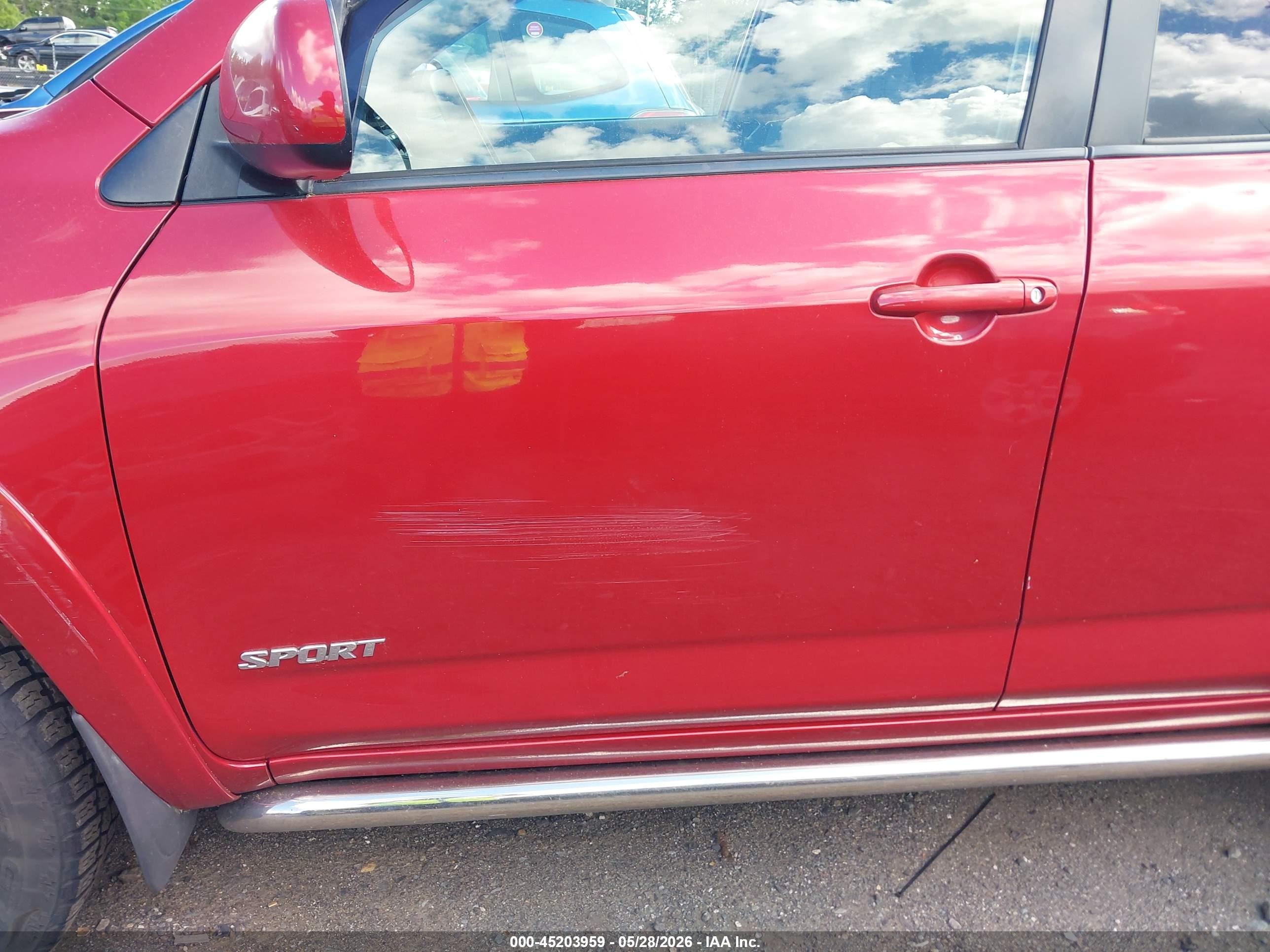 2007 Toyota Rav4 Sport Red vin: JTMBD32V376032584