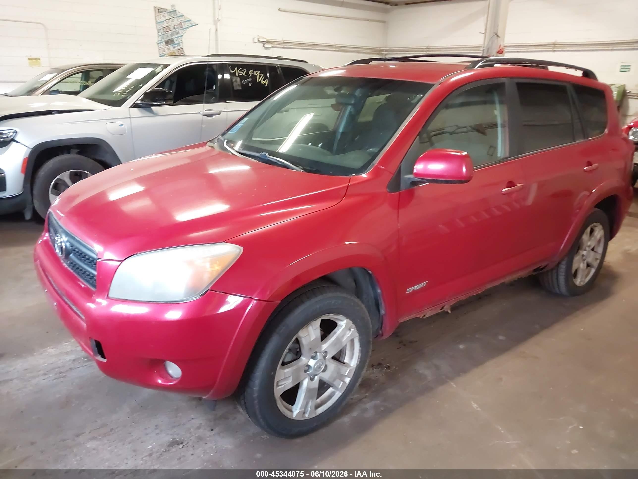 2007 Toyota Rav4 Sport Red vin: JTMBD32V475065227