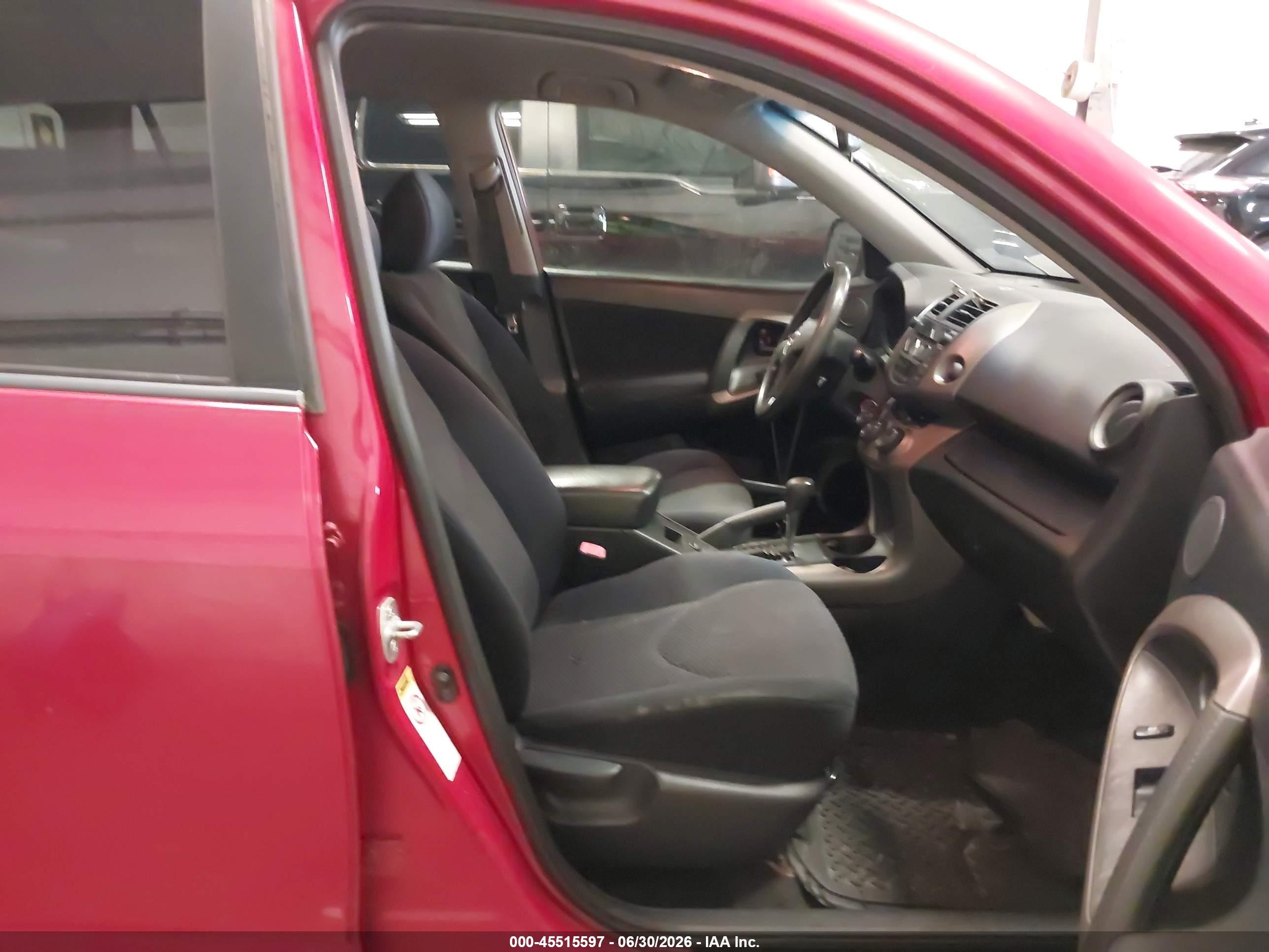 2007 Toyota Rav4 Sport Red vin: JTMBD32V475065227
