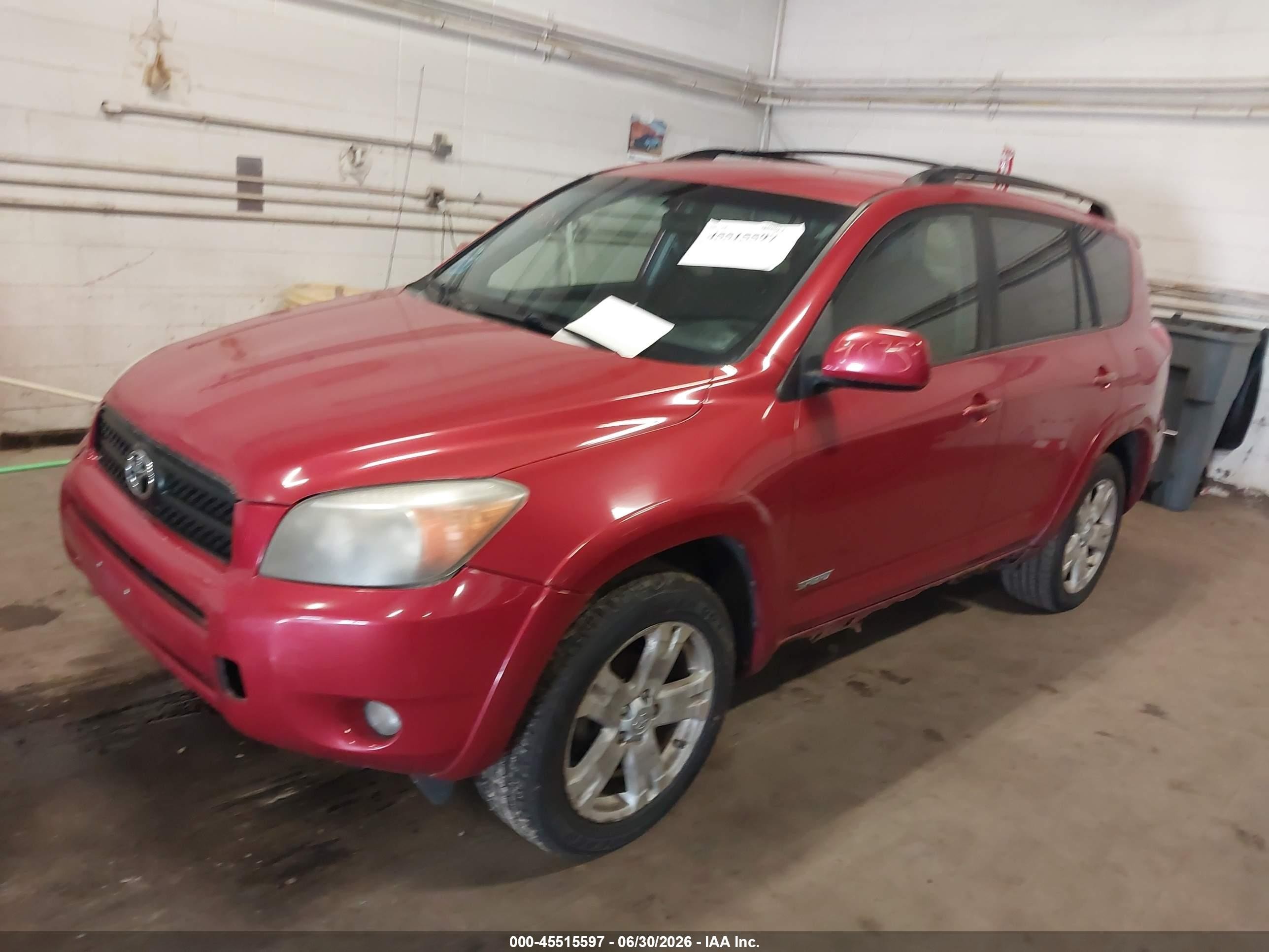 2007 Toyota Rav4 Sport Red vin: JTMBD32V475065227