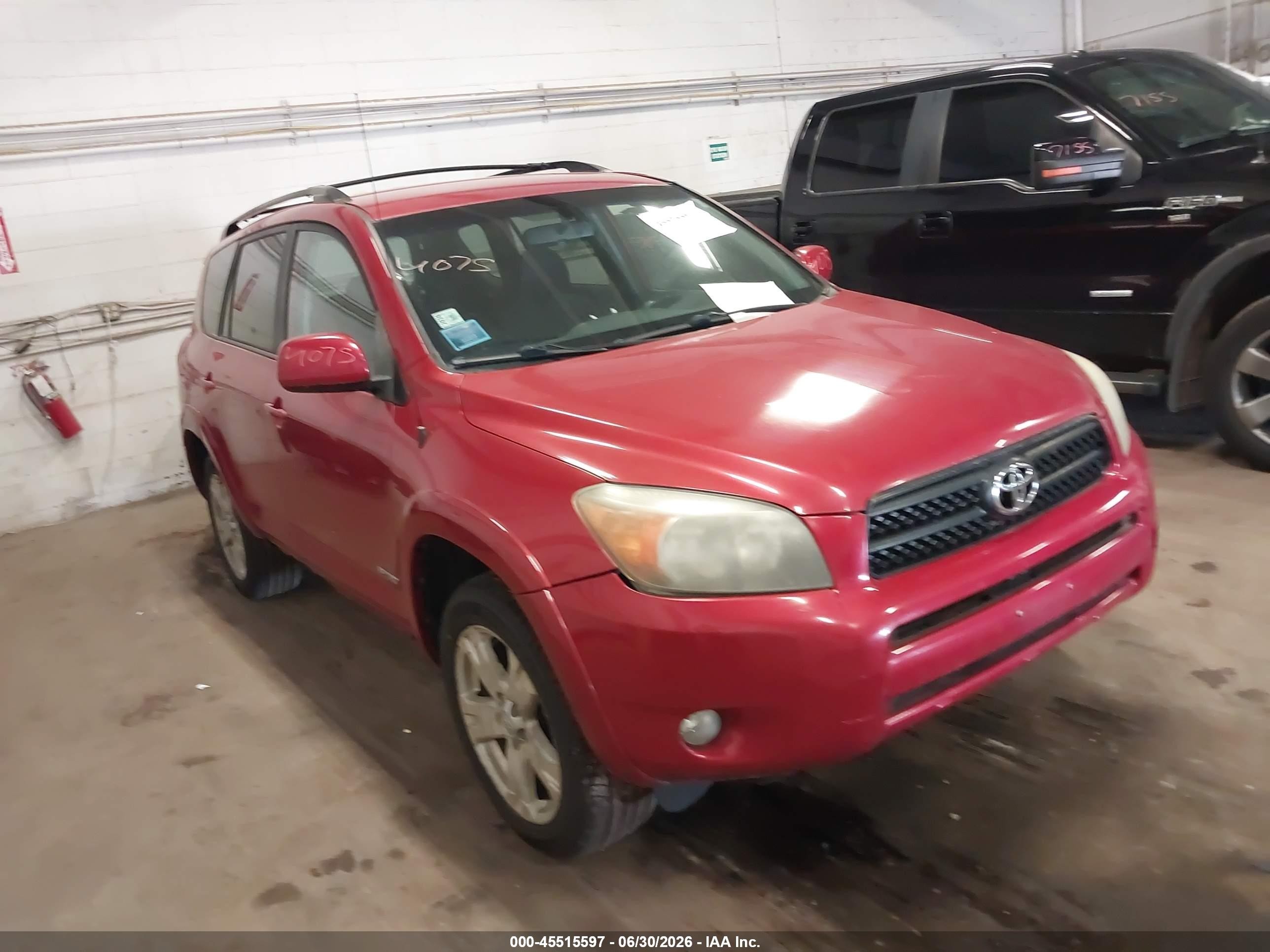 2007 Toyota Rav4 Sport Red vin: JTMBD32V475065227
