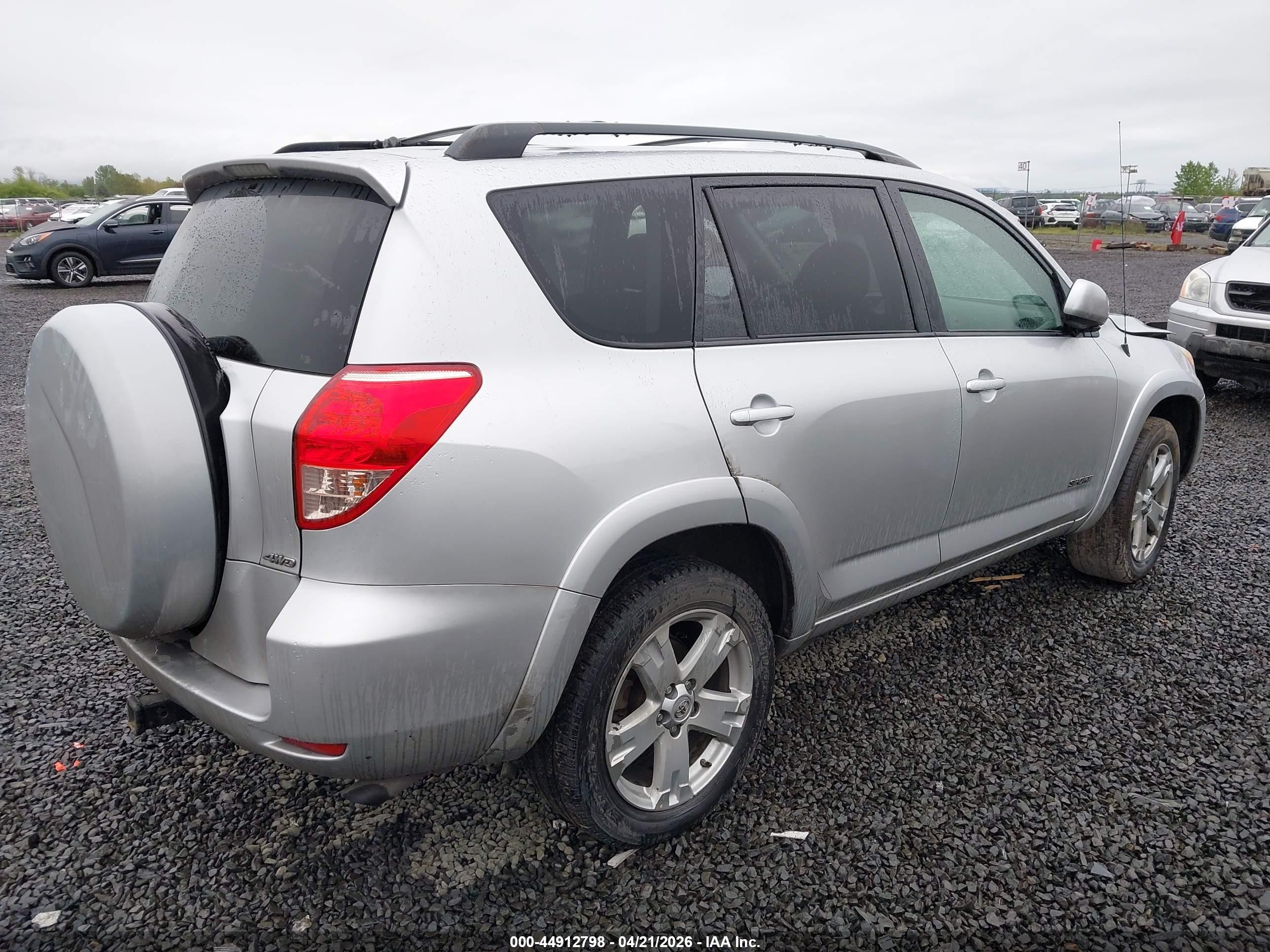 2007 Toyota Rav4 Sport Silver vin: JTMBD32V476025322