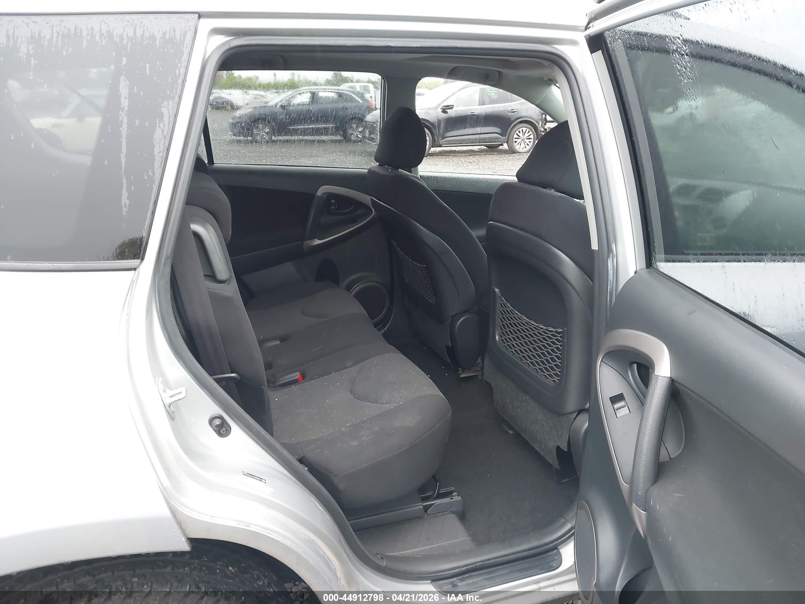 2007 Toyota Rav4 Sport Silver vin: JTMBD32V476025322